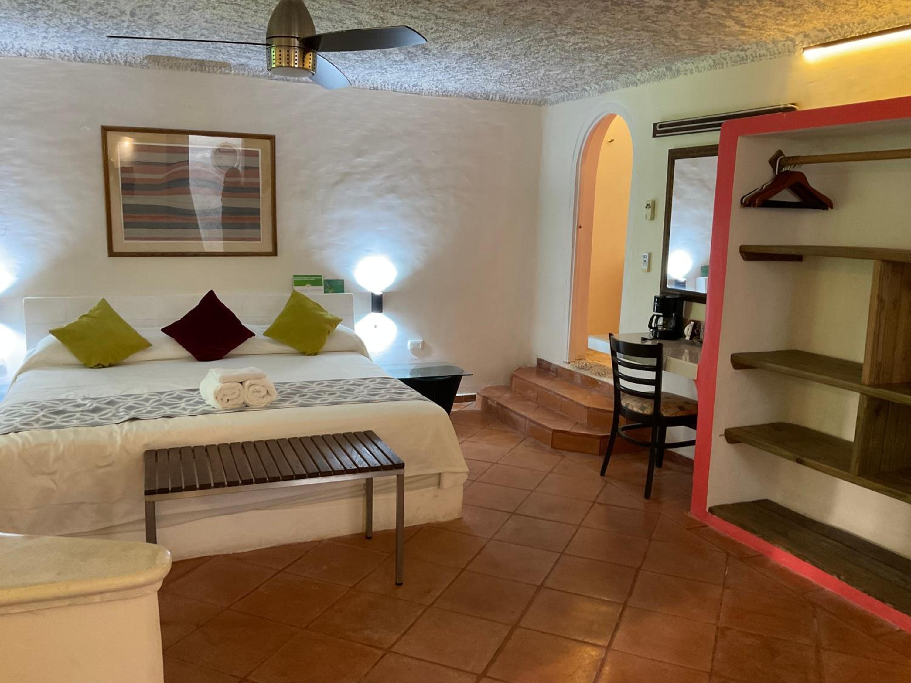 Comfort Triple Room with Shower photo 3