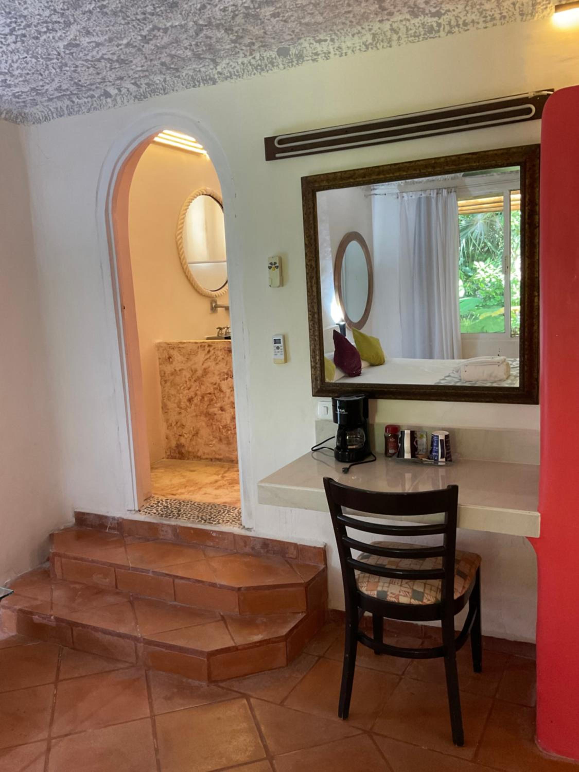 Quarto Triplo Confortável com Chuveiro