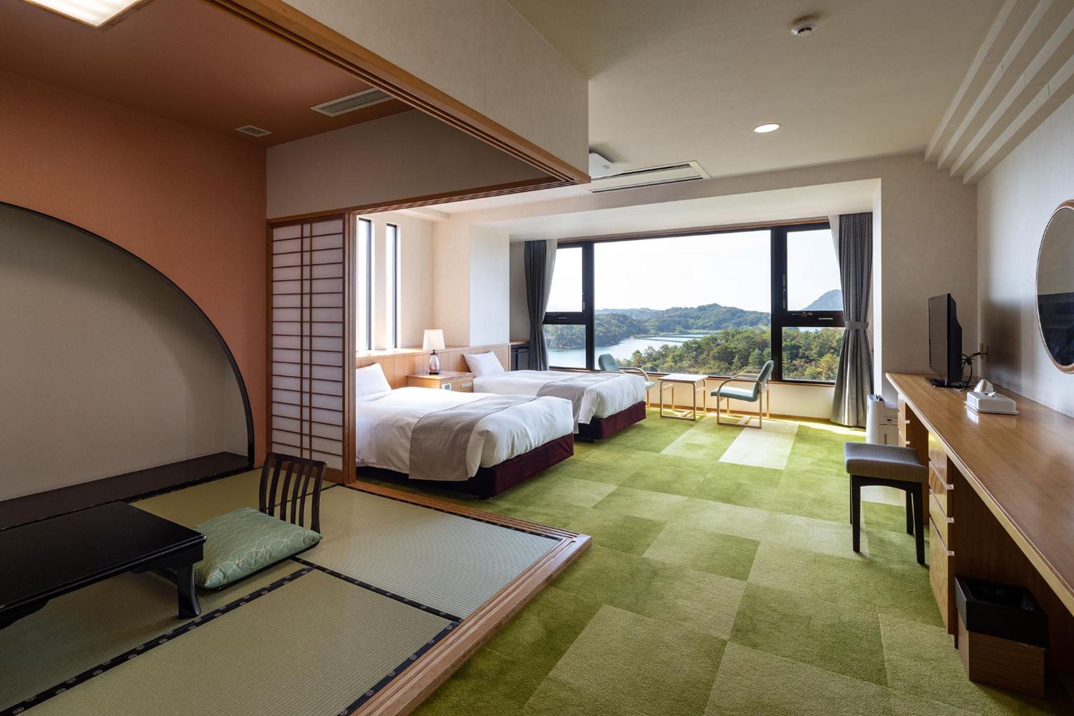 Economy Twin Room With Tatami Area - Shared Bathroom - Non-Smoking