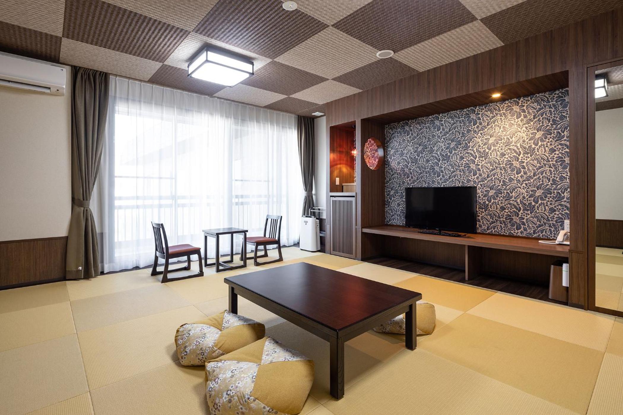 Japanese-Style Room - East Wing - Non-Smoking