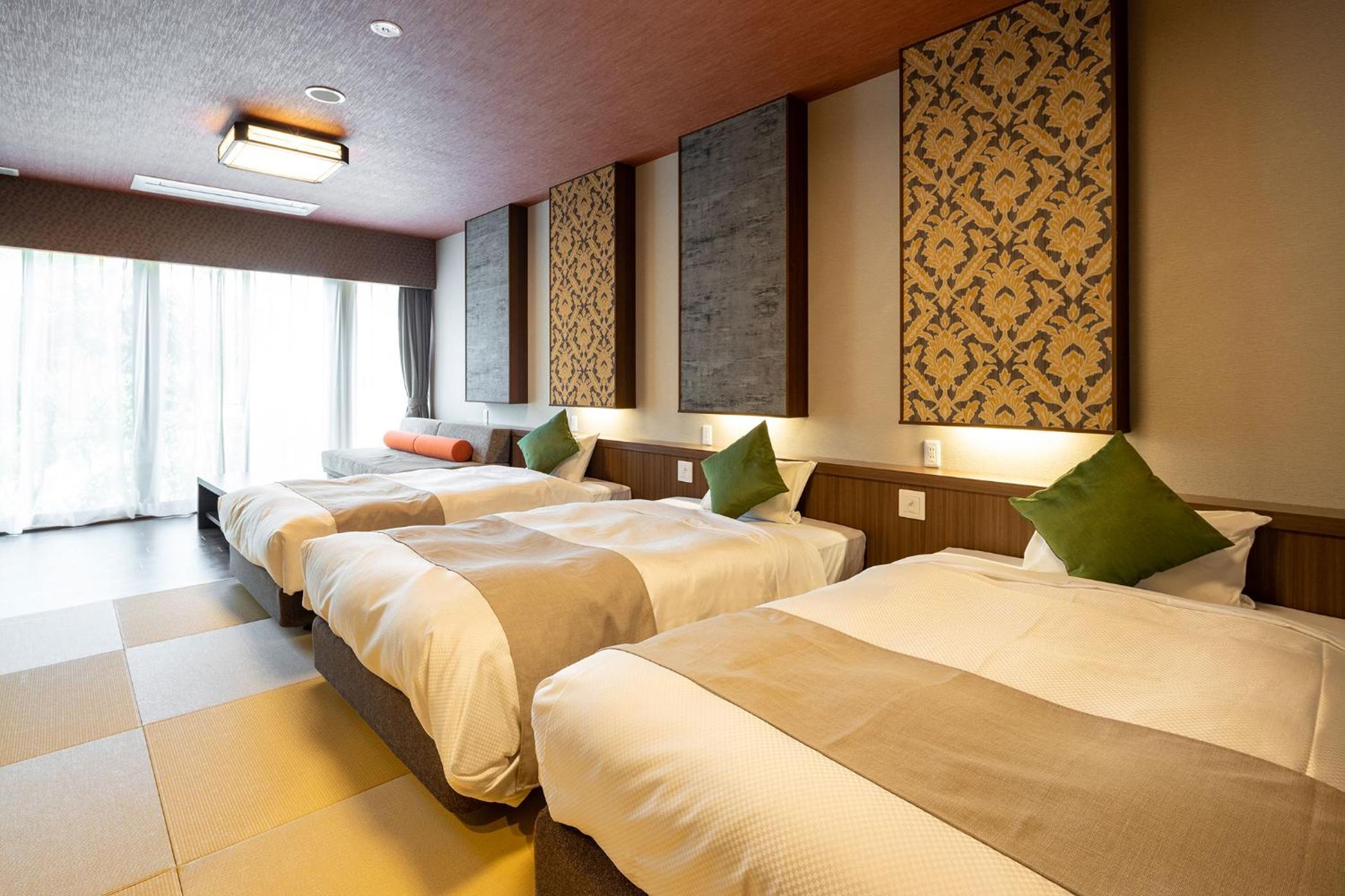 Triple Room With Sofabed With Tatami Area - Non-Smoking