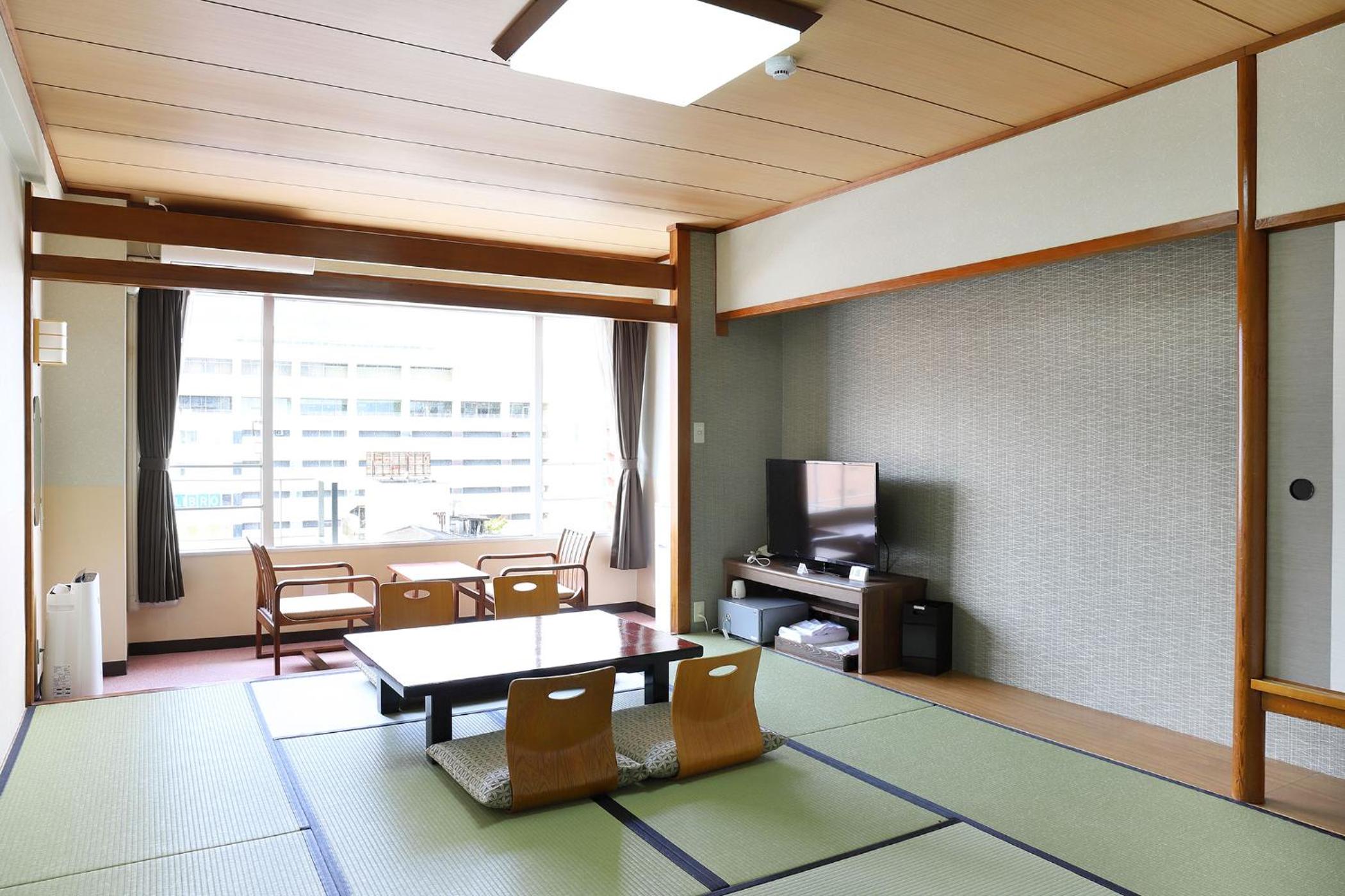 Japanese-Style Room With City View - Non-Smoking