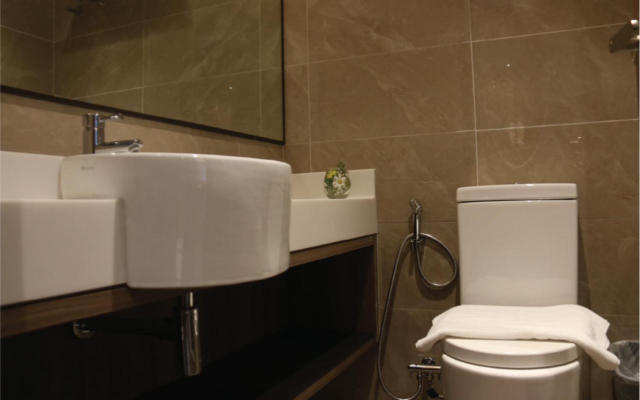 Tyrwhitt Deluxe Room photo 2