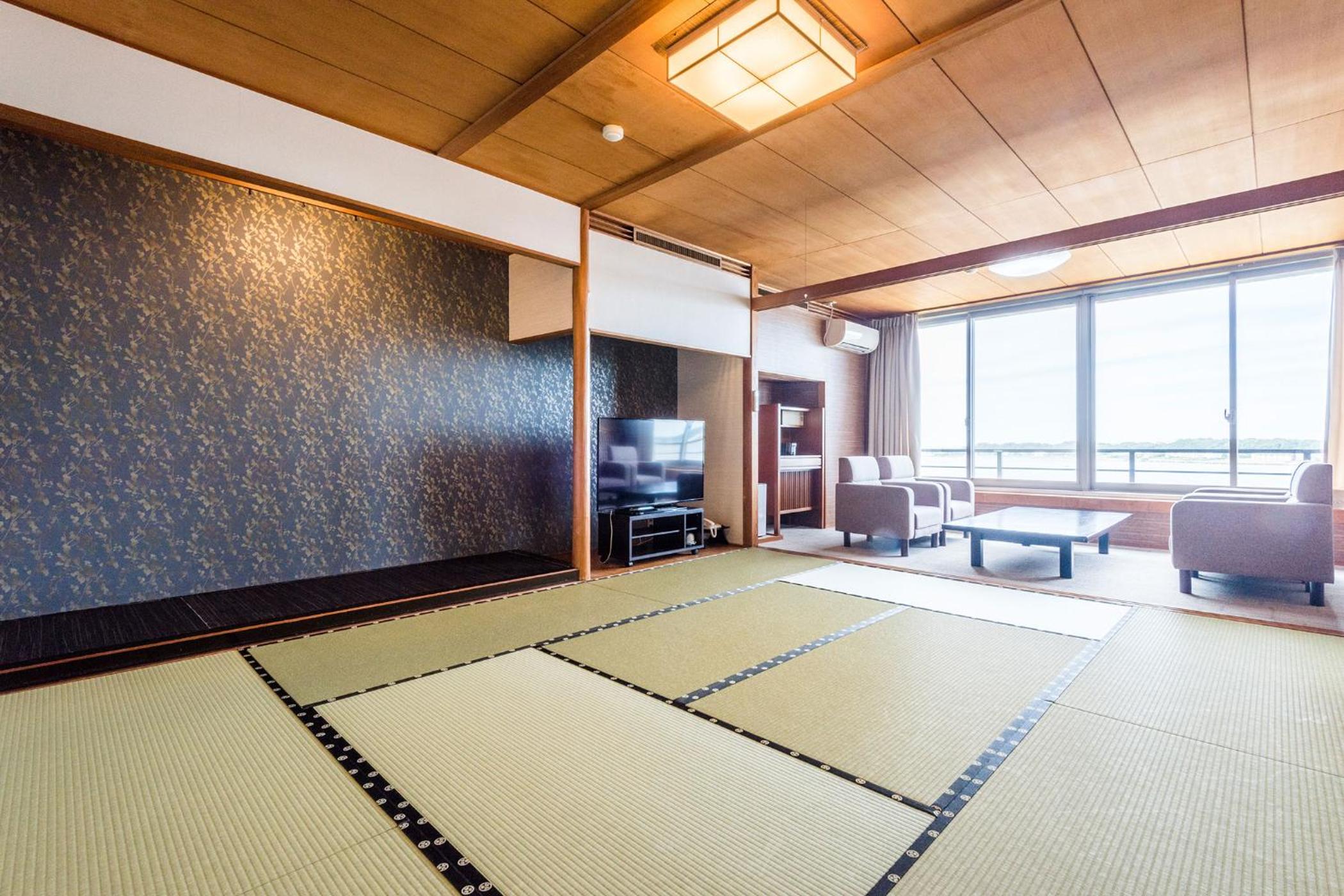 Suite Japanese-Style-Room - Indoor Bath - Non-Smoking - Photo 1