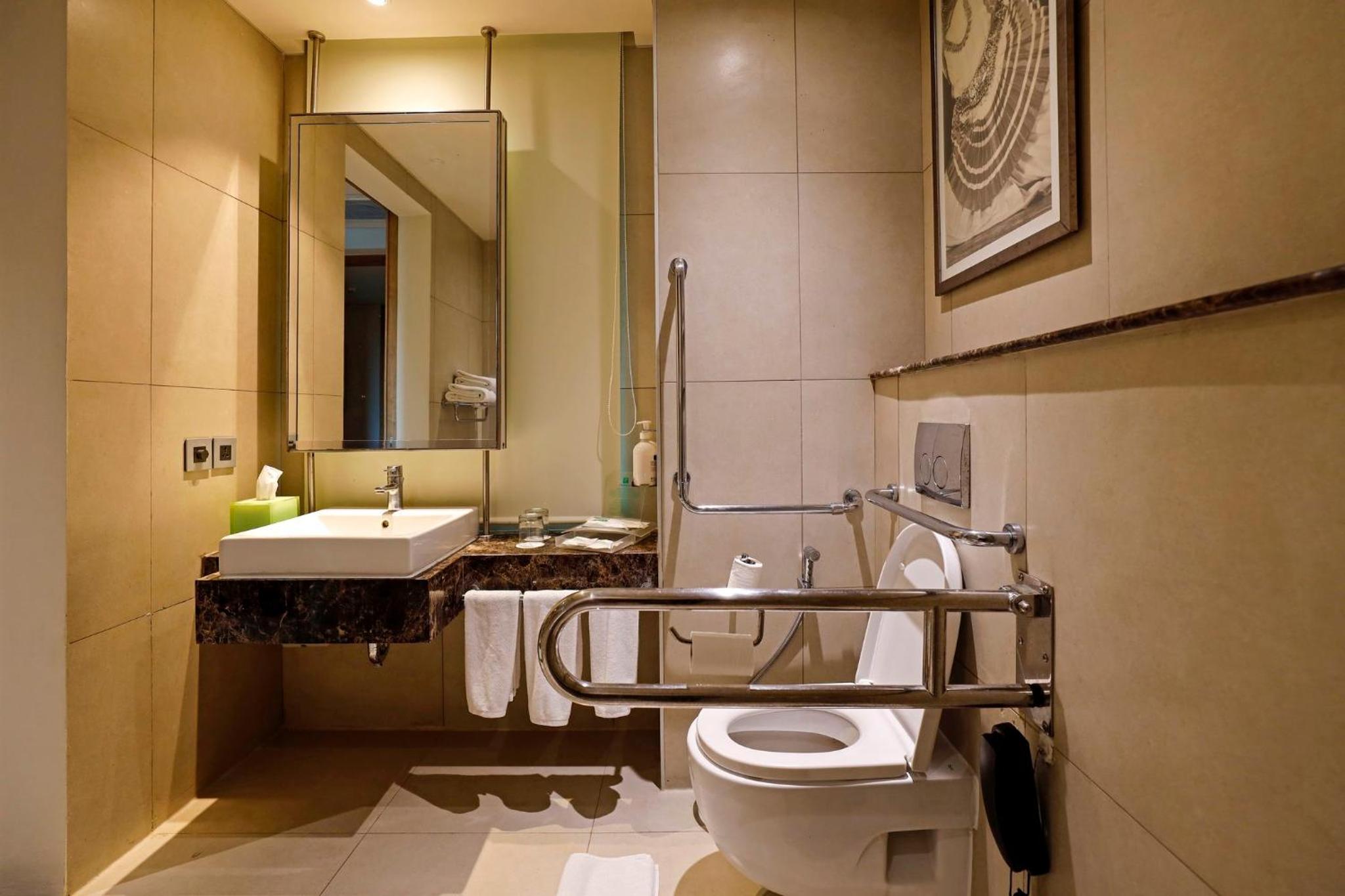 Standard King Room – Accessible Standard King Room – Accessible