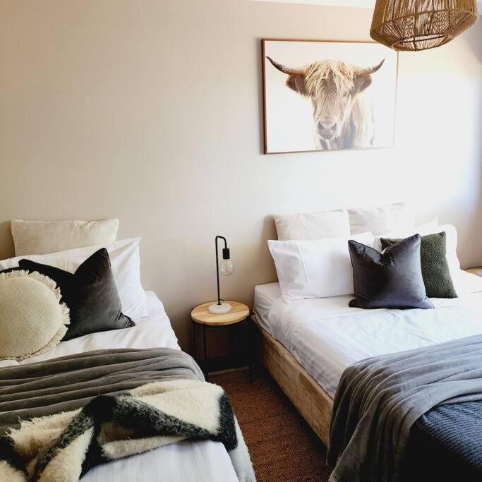 Deluxe Two-Bedroom Cottage