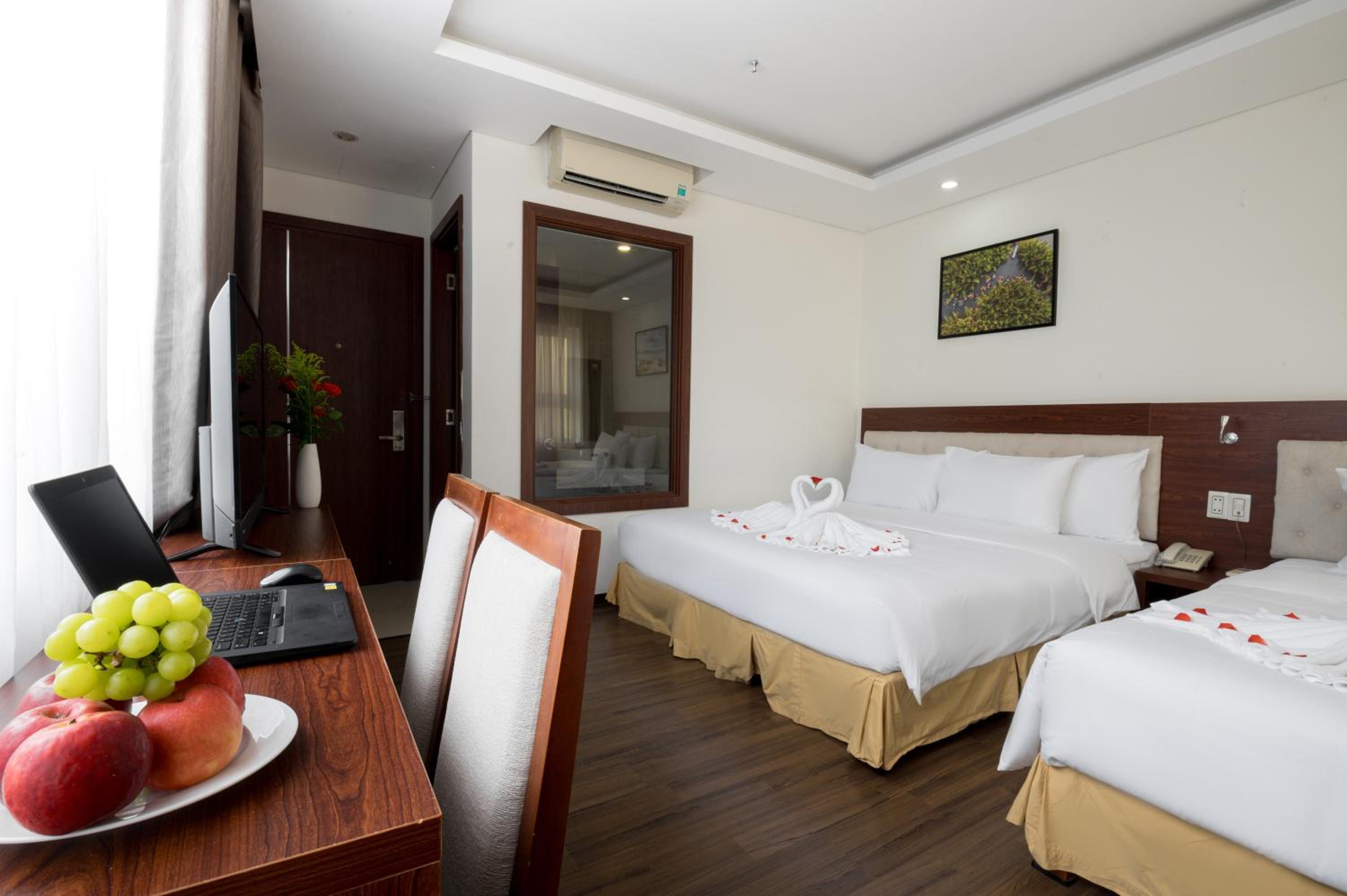 Deluxe Triple Room - Photo 7