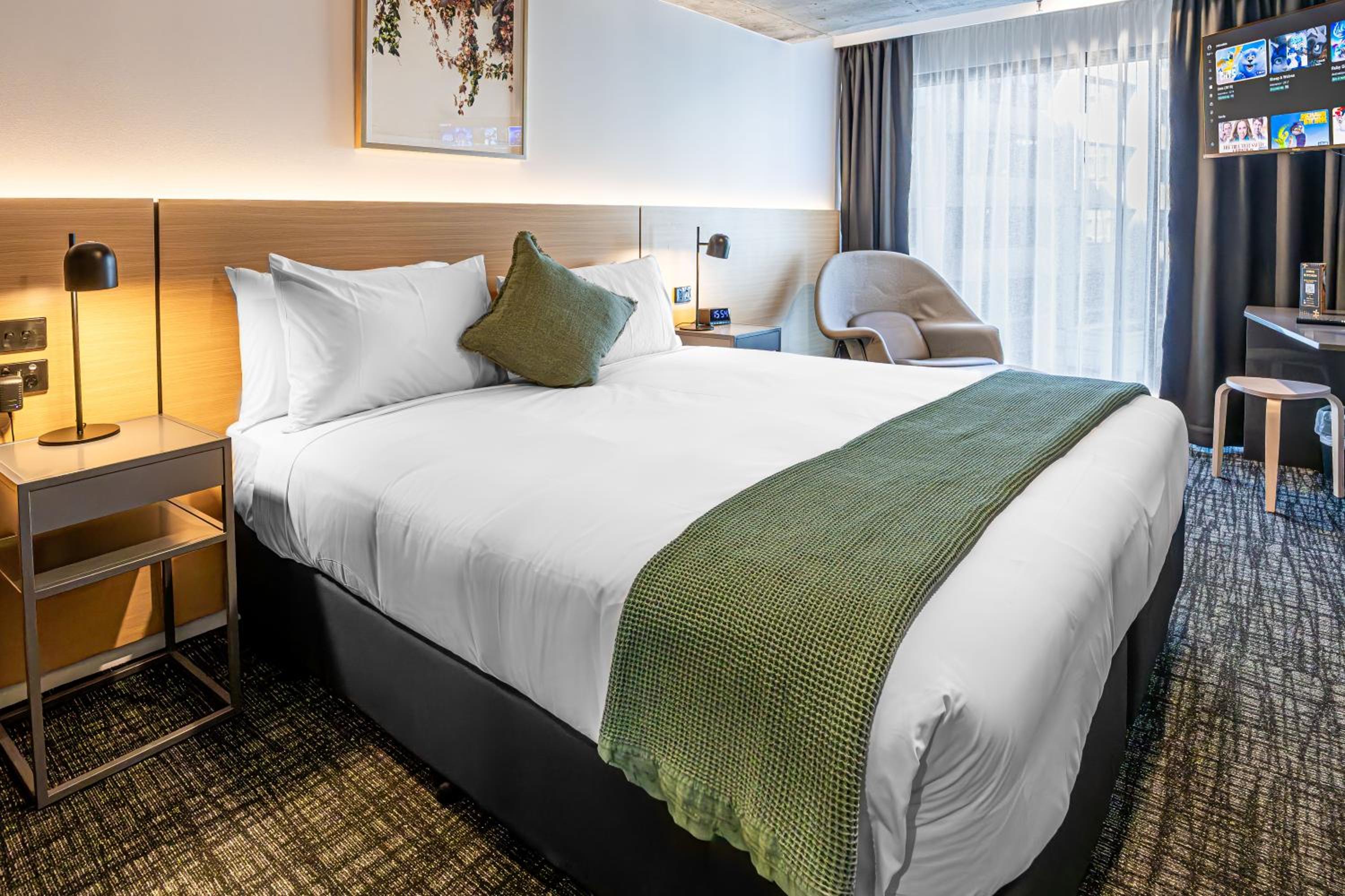 Deluxe King Room