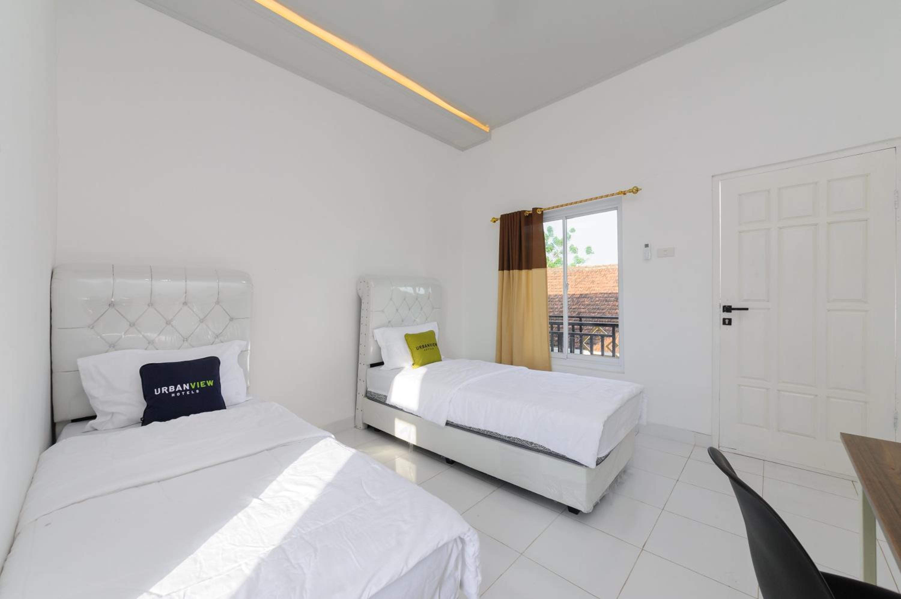 Superior Twin Room - Photo 6