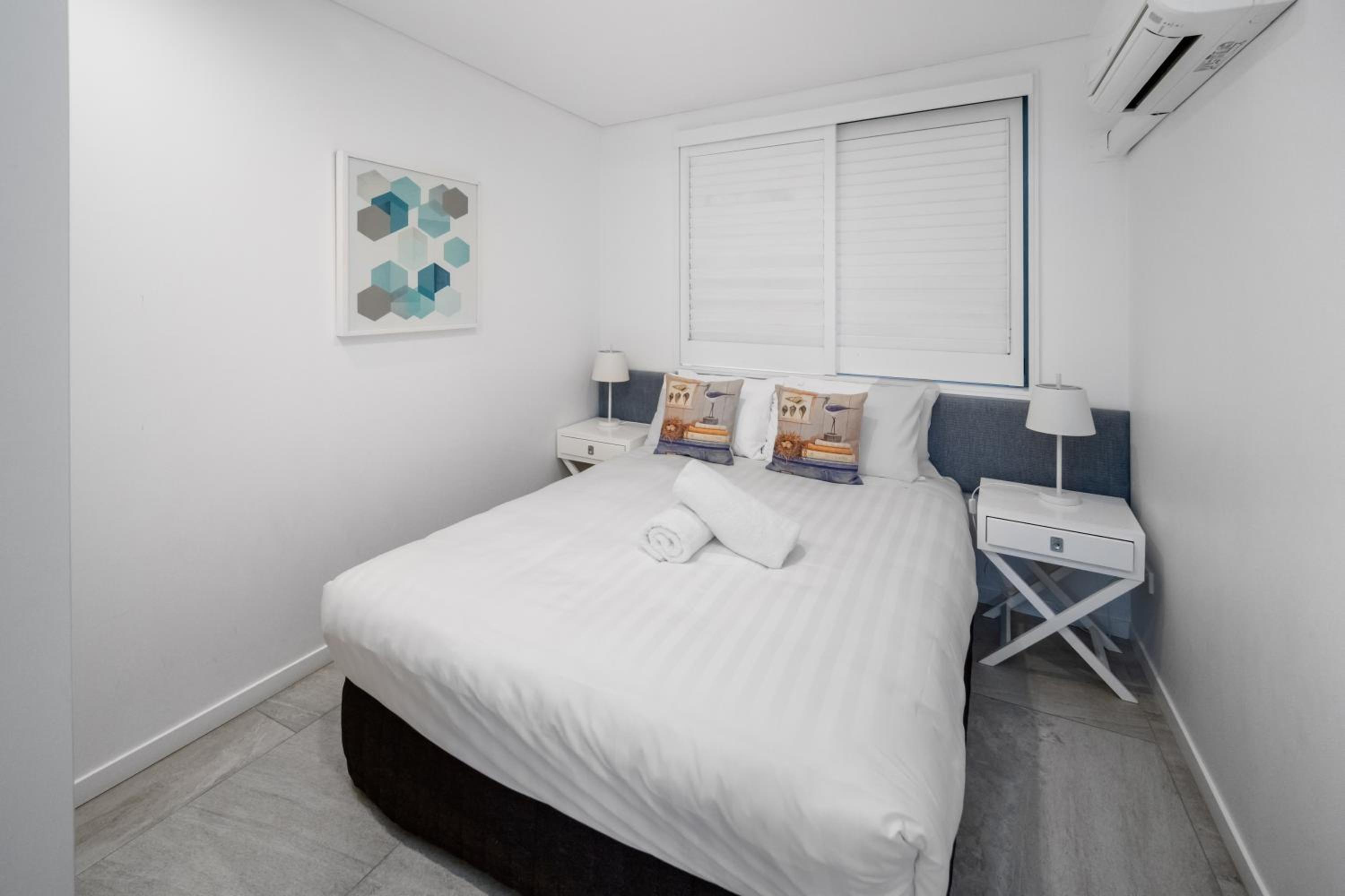 Premium Four-Bedroom Apartment with Beach View (Apt 9) photo 3