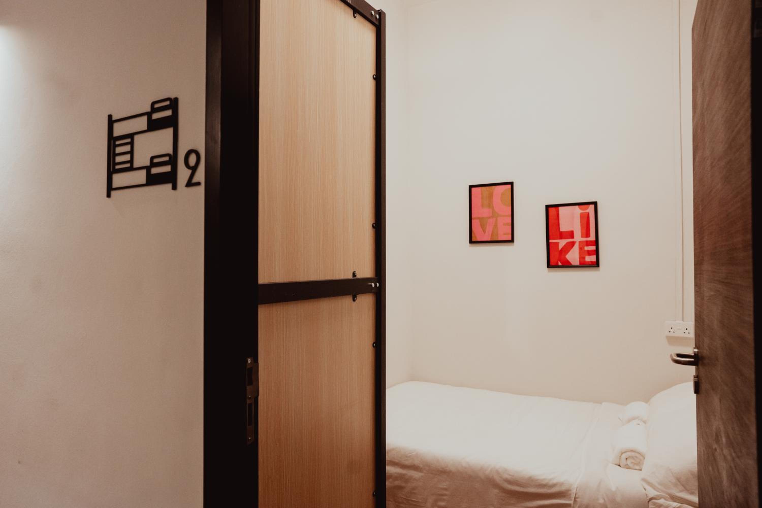 Twin or Double Room with Private Bathroom photo 3