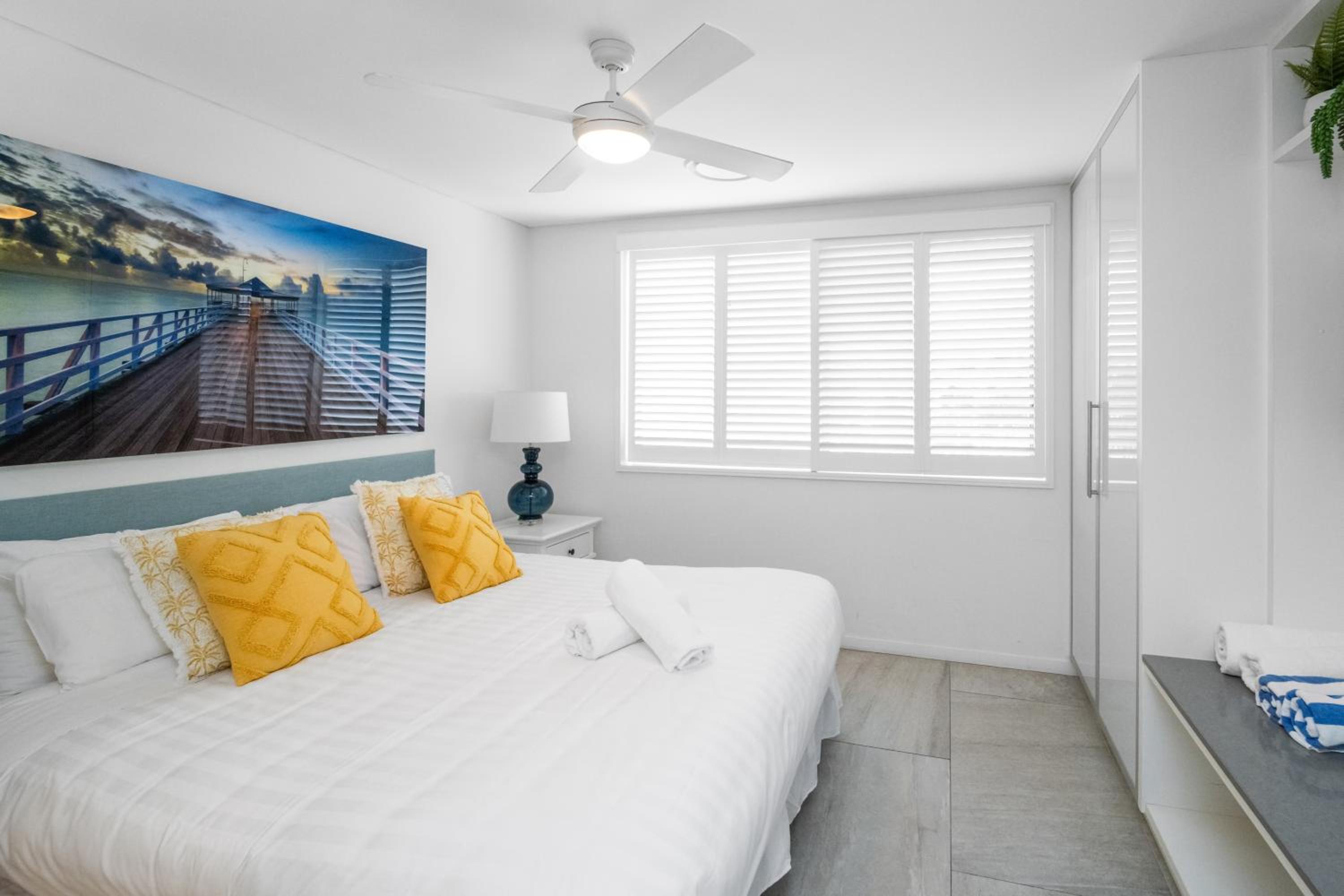 Premium Three-Bedroom Apartment with Ocean View (Apt 14) photo 3