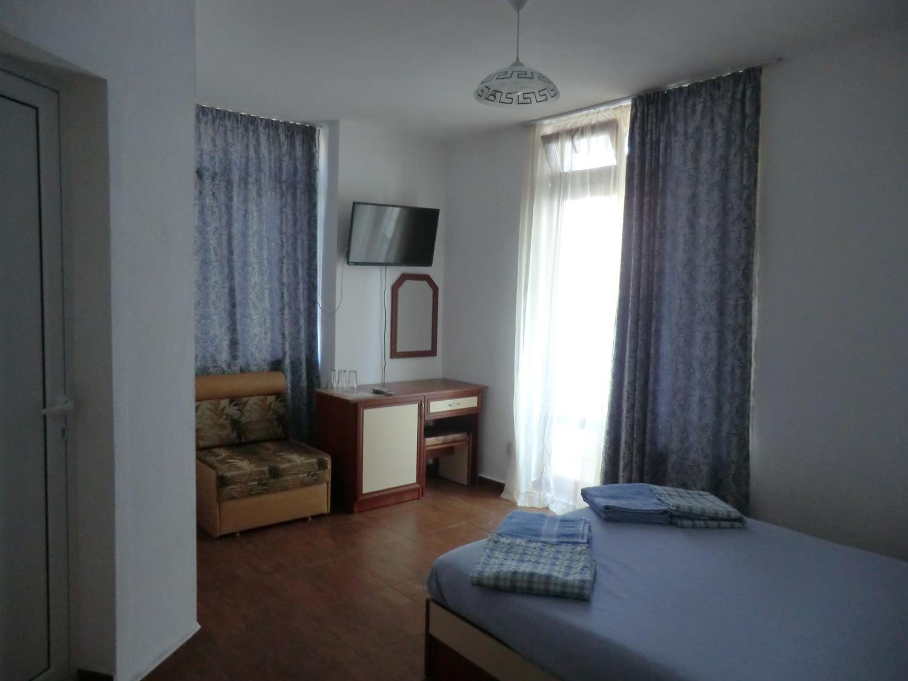 Double Room (2 Adults + 1 Child ) photo 1