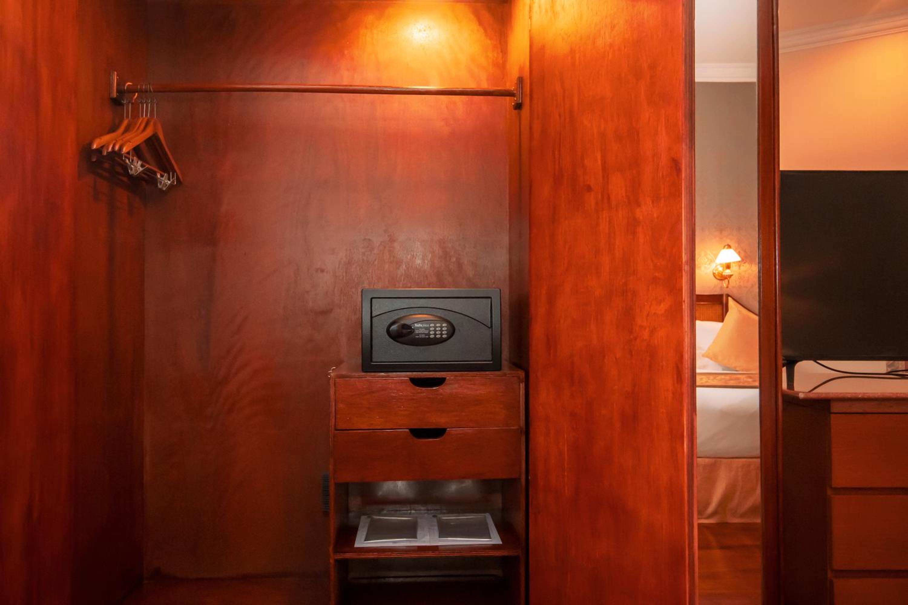 Junior Suite - Photo 2
