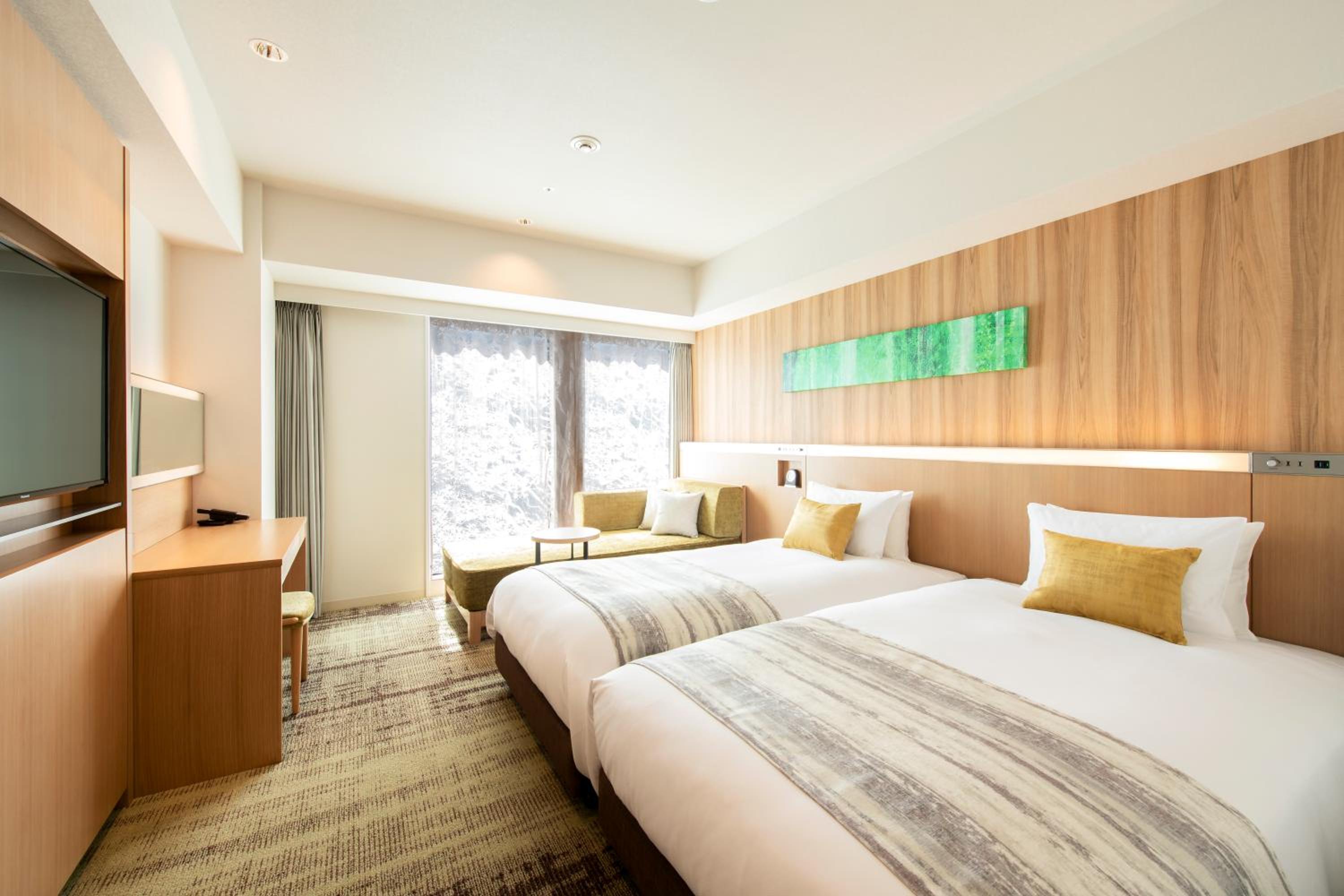 Twin Room with Extra Bed - Photo 1