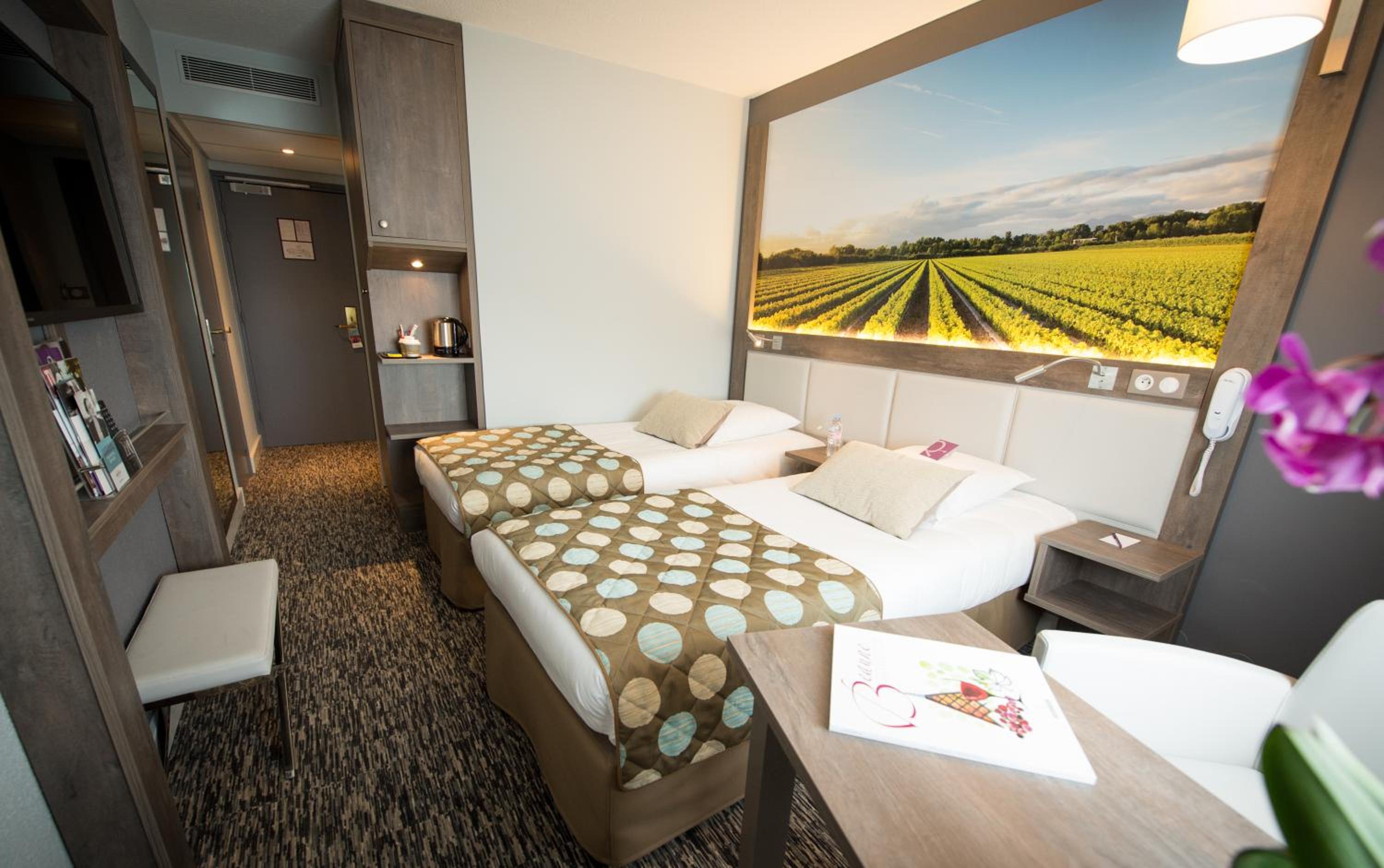 Classic Twin Room - Photo 1
