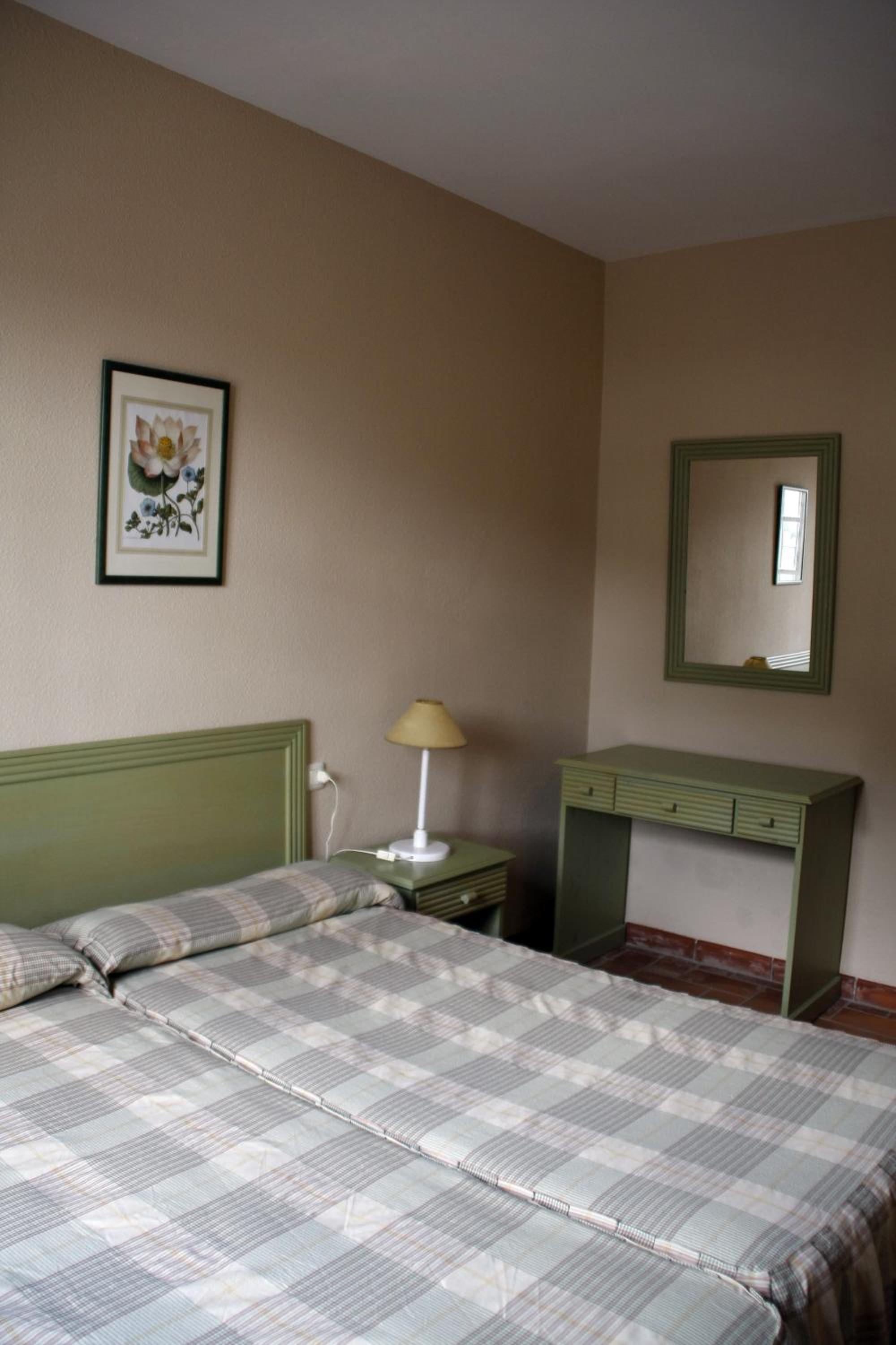 Two-Bedroom Apartment (4 Adults) photo 2