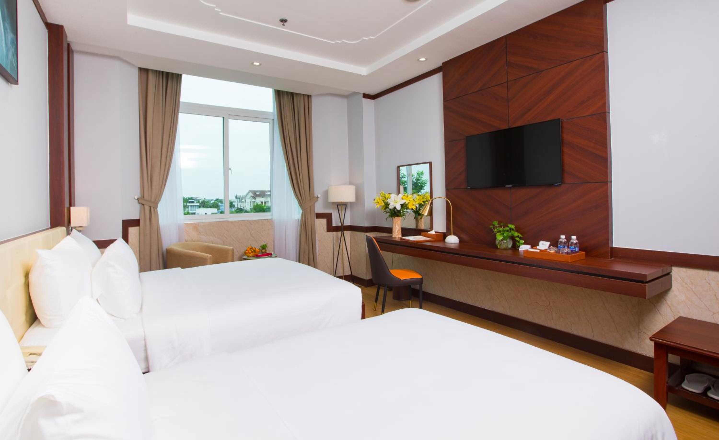 Deluxe Twin Room with River View photo 3