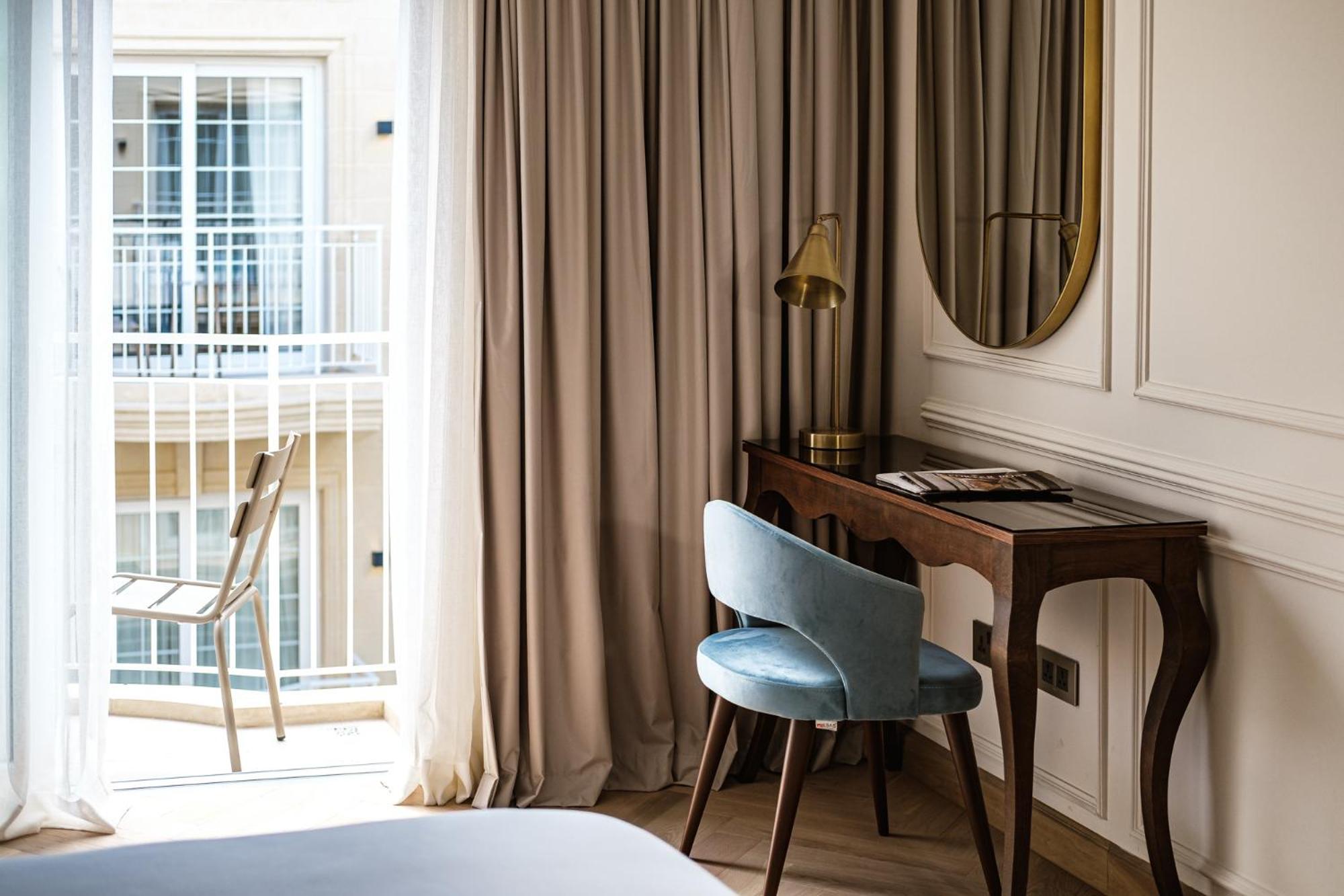 Premium Room - Photo 4