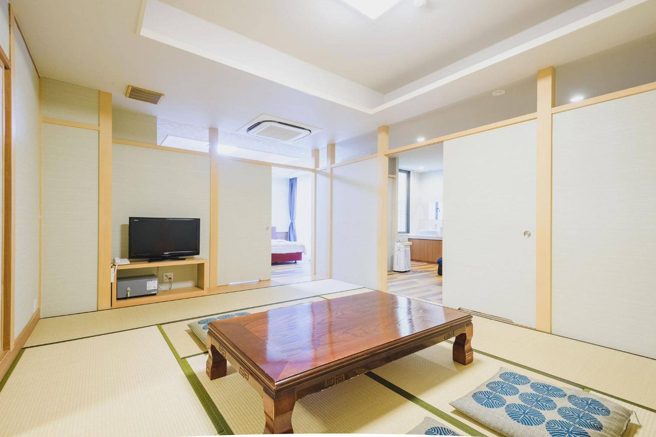 Standard Japanese-Western-Style-Room(Annex) - Indoor Bath - Non-Smoking - Photo 4