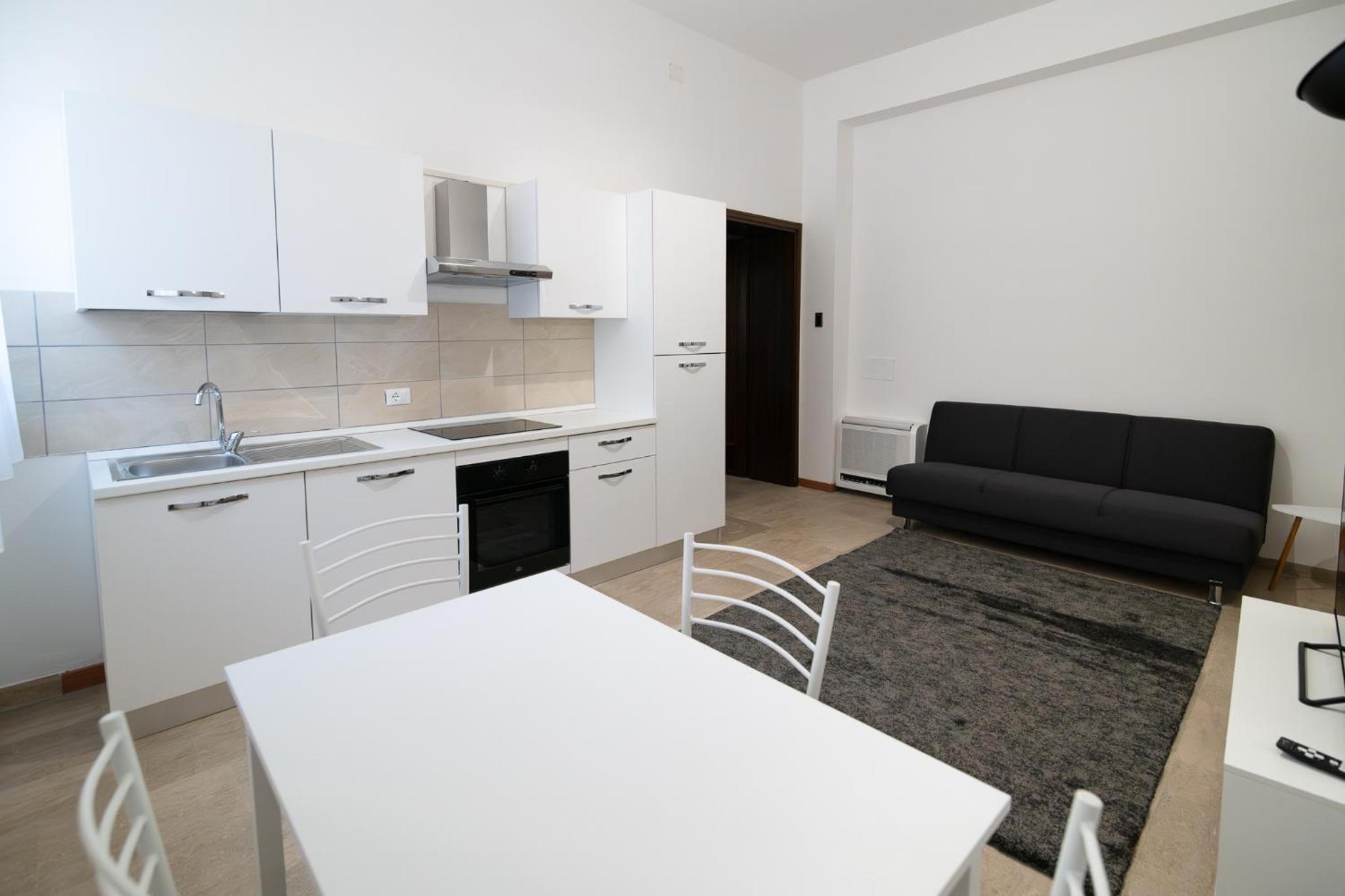 One-Bedroom Apartment photo 3