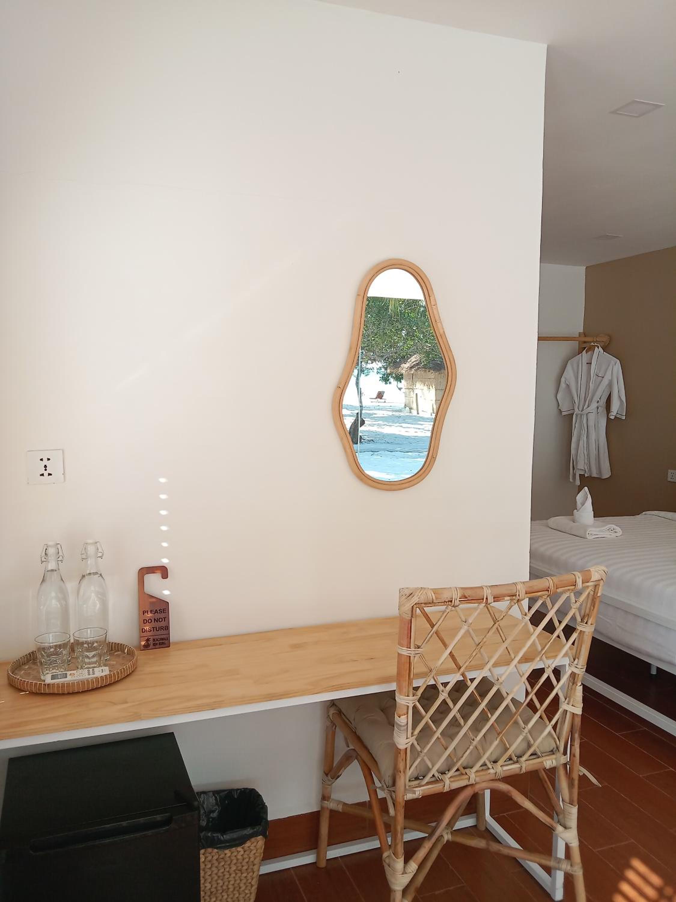 Bungalow - Beach Front - Photo 8