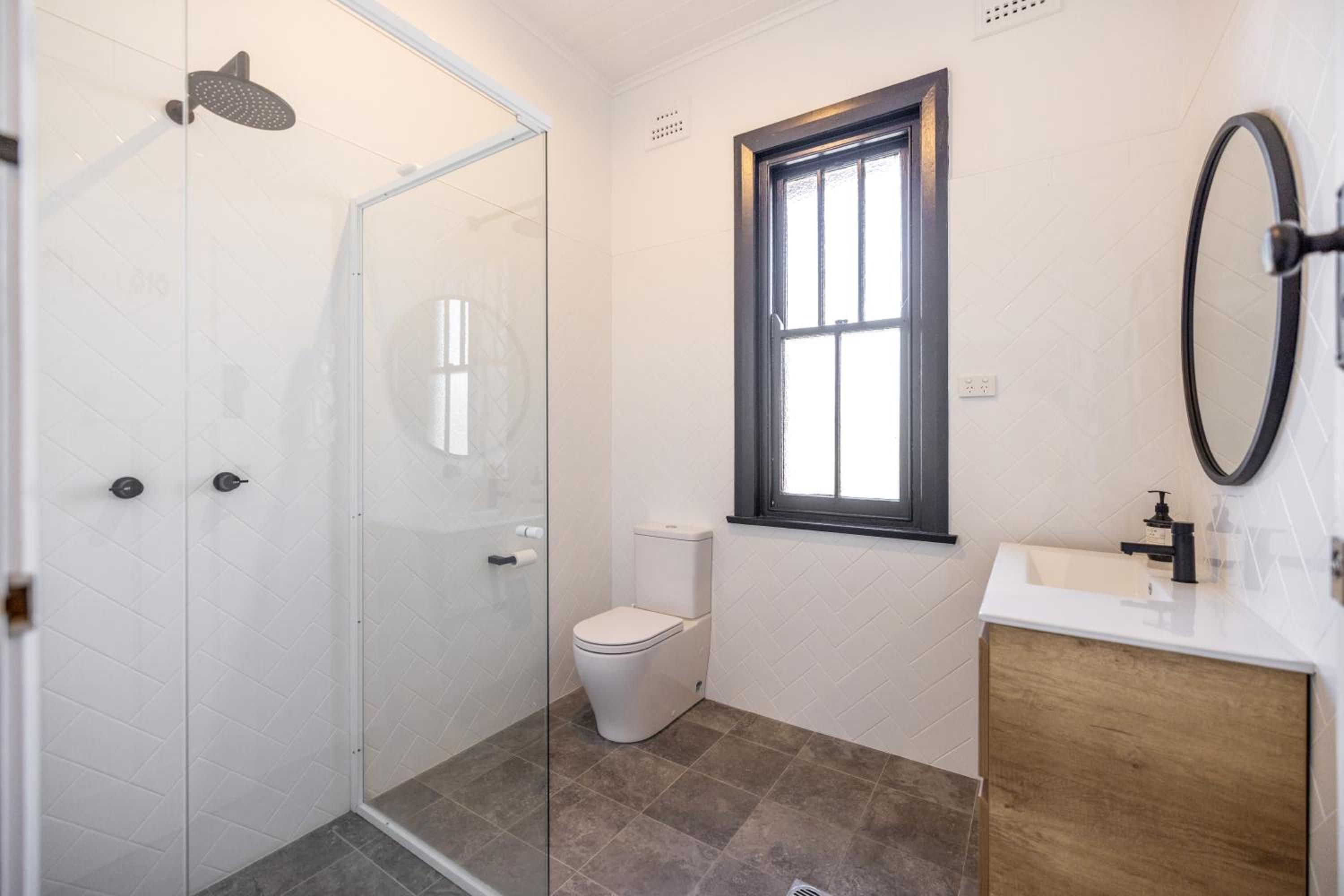 Double Room with Shared Bathroom photo 3