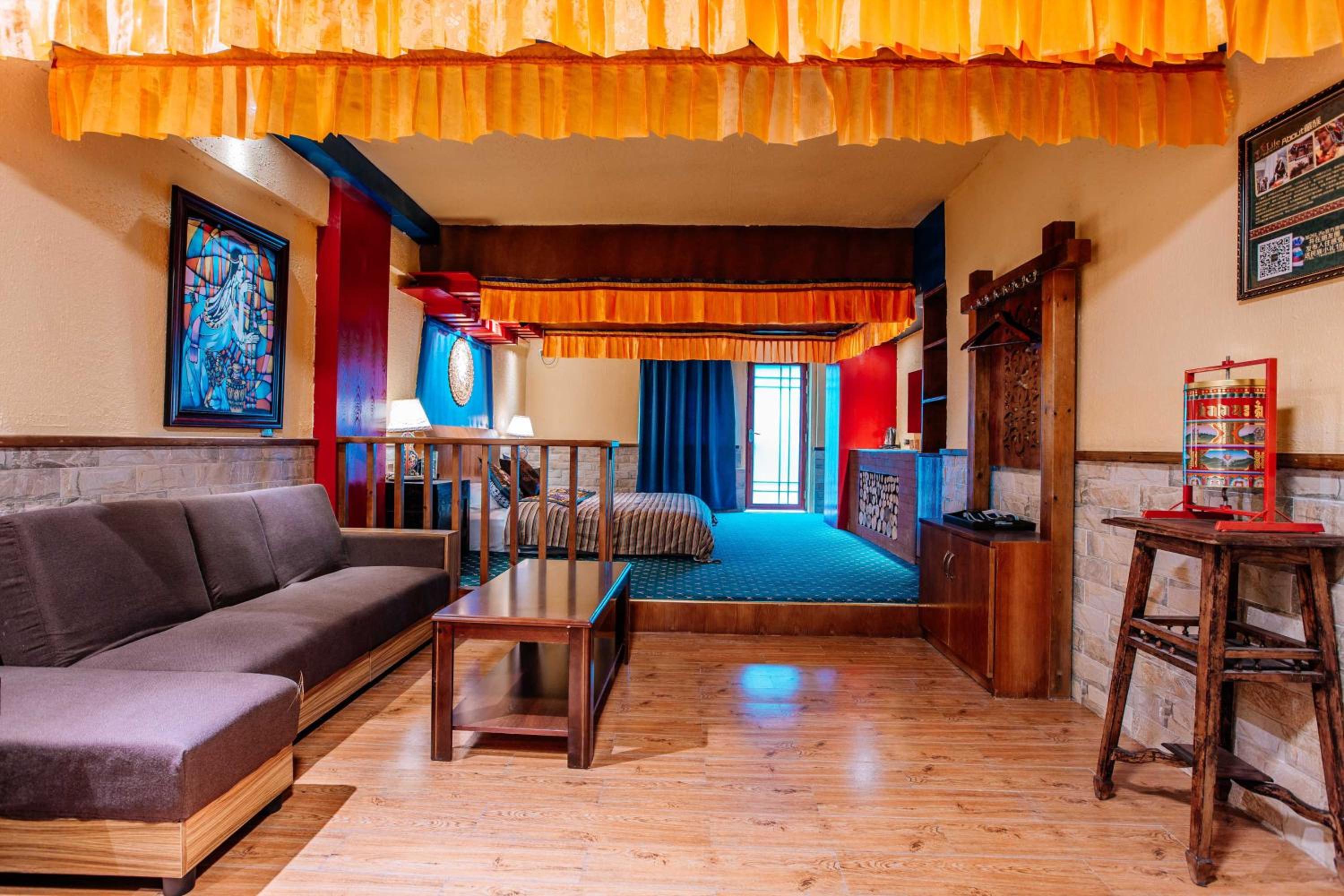 Deluxe Suite photo 1