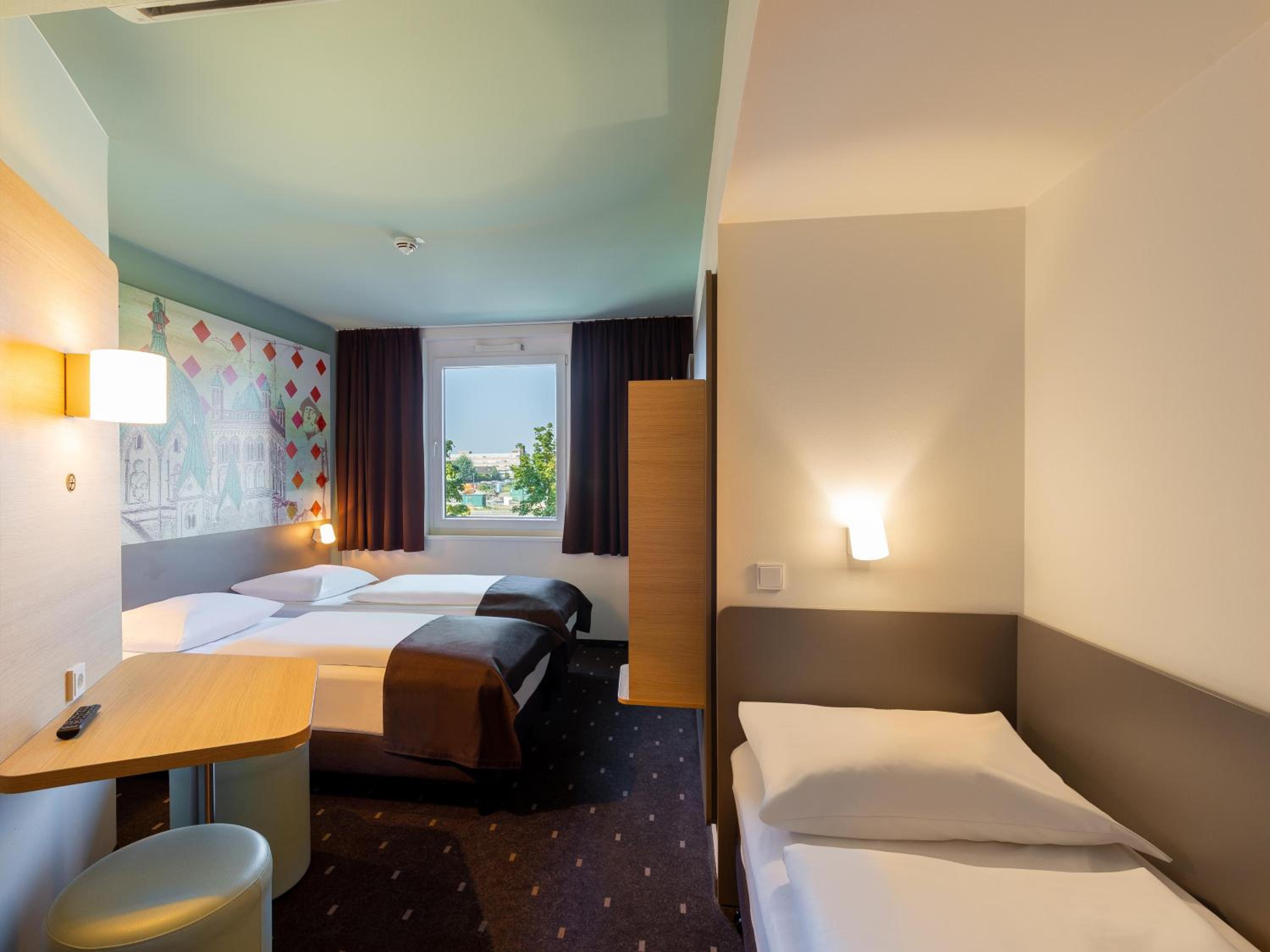 Triple Room - Photo 1