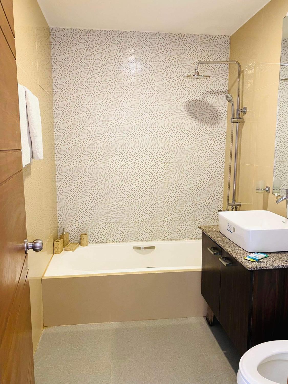 Family Room With Bathroom photo 3