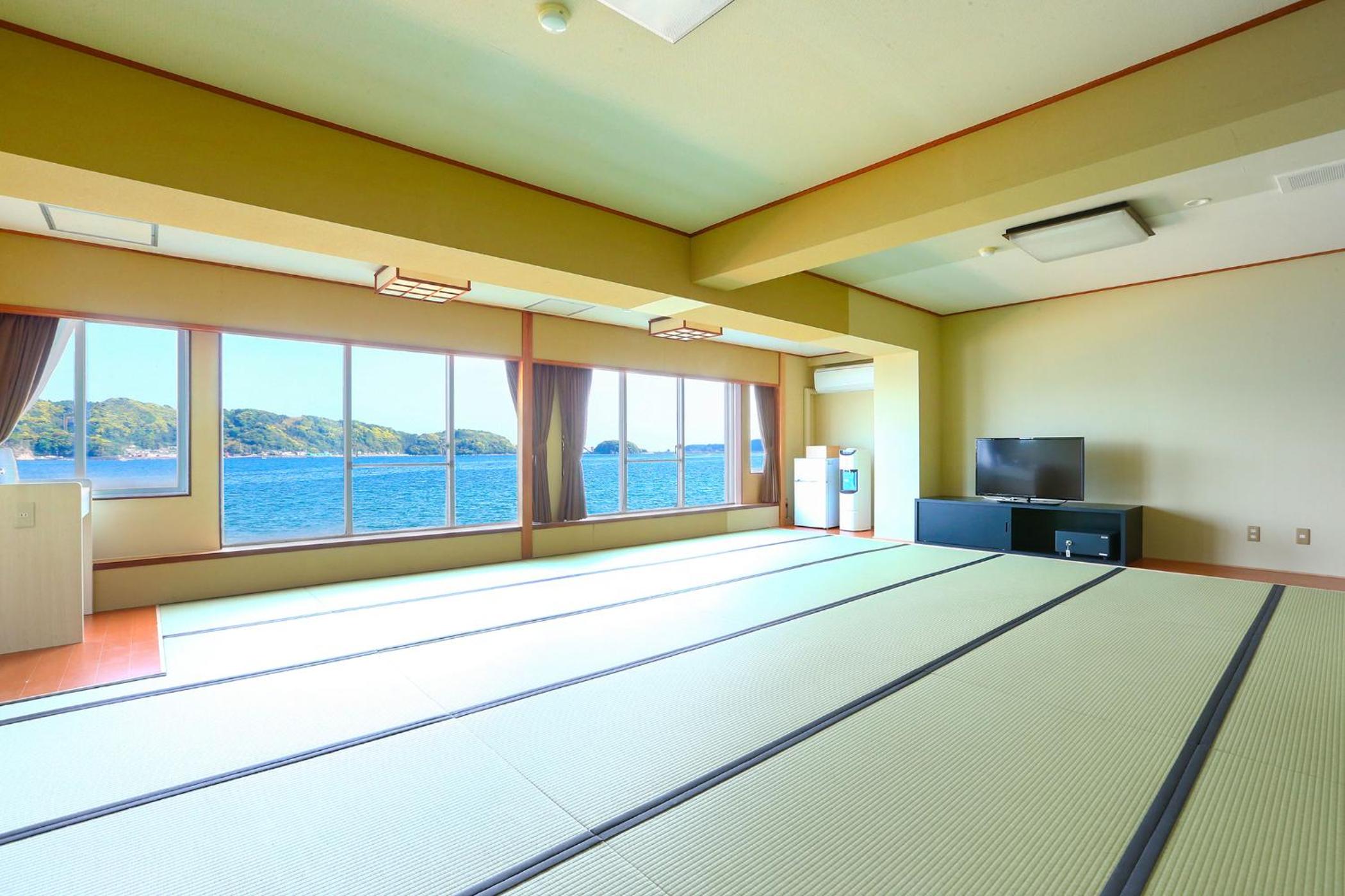 Standard Japanese-Style-Room 54sqm - Shared Bathroom - Non-Smoking photo 1