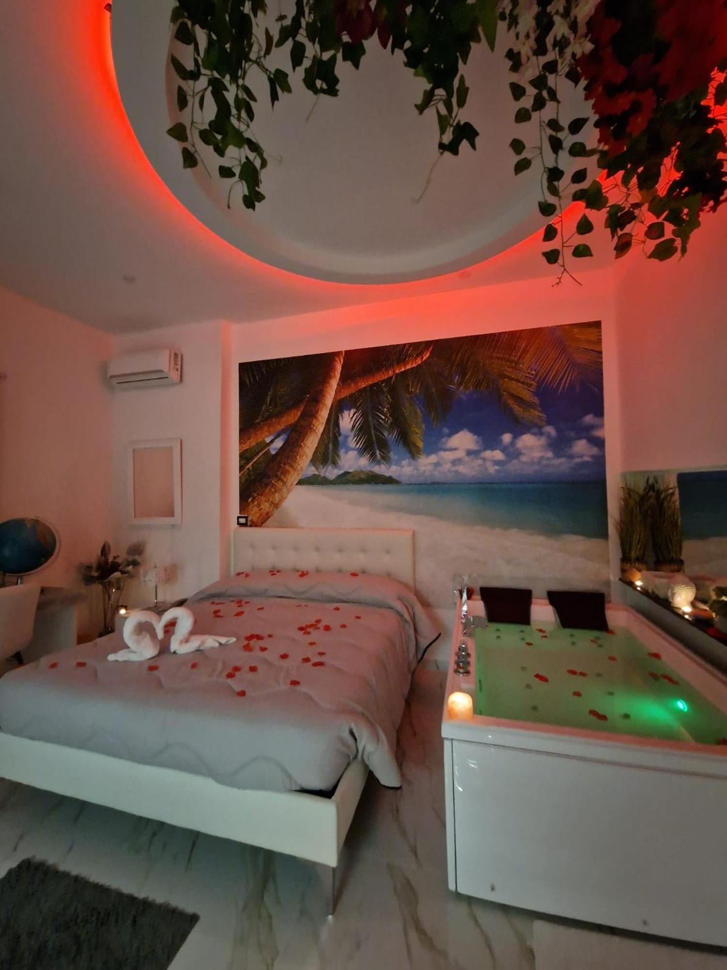 Junior Suite with Sauna - Photo 11