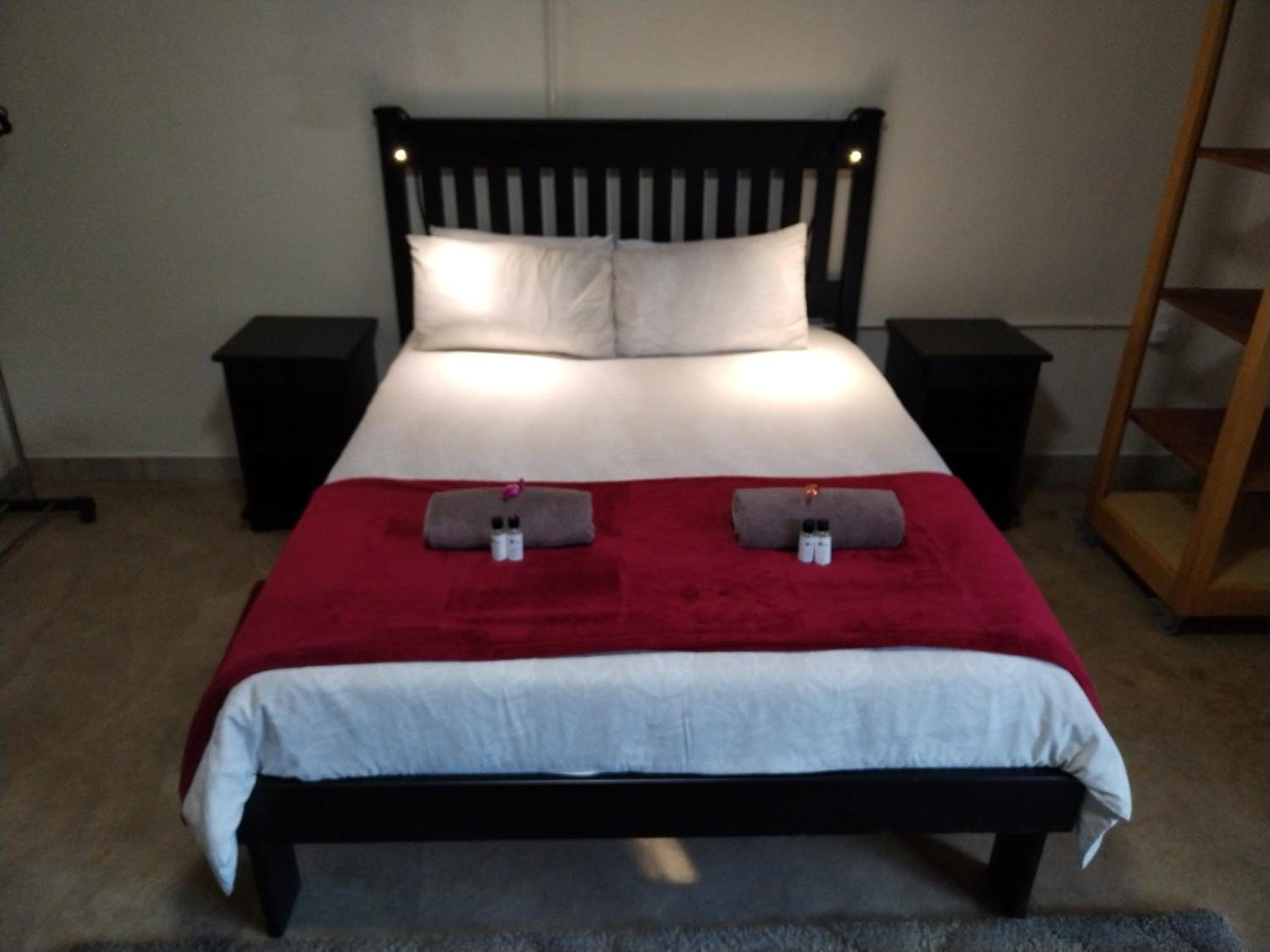 Two-Bedroom Chalet - Photo 3
