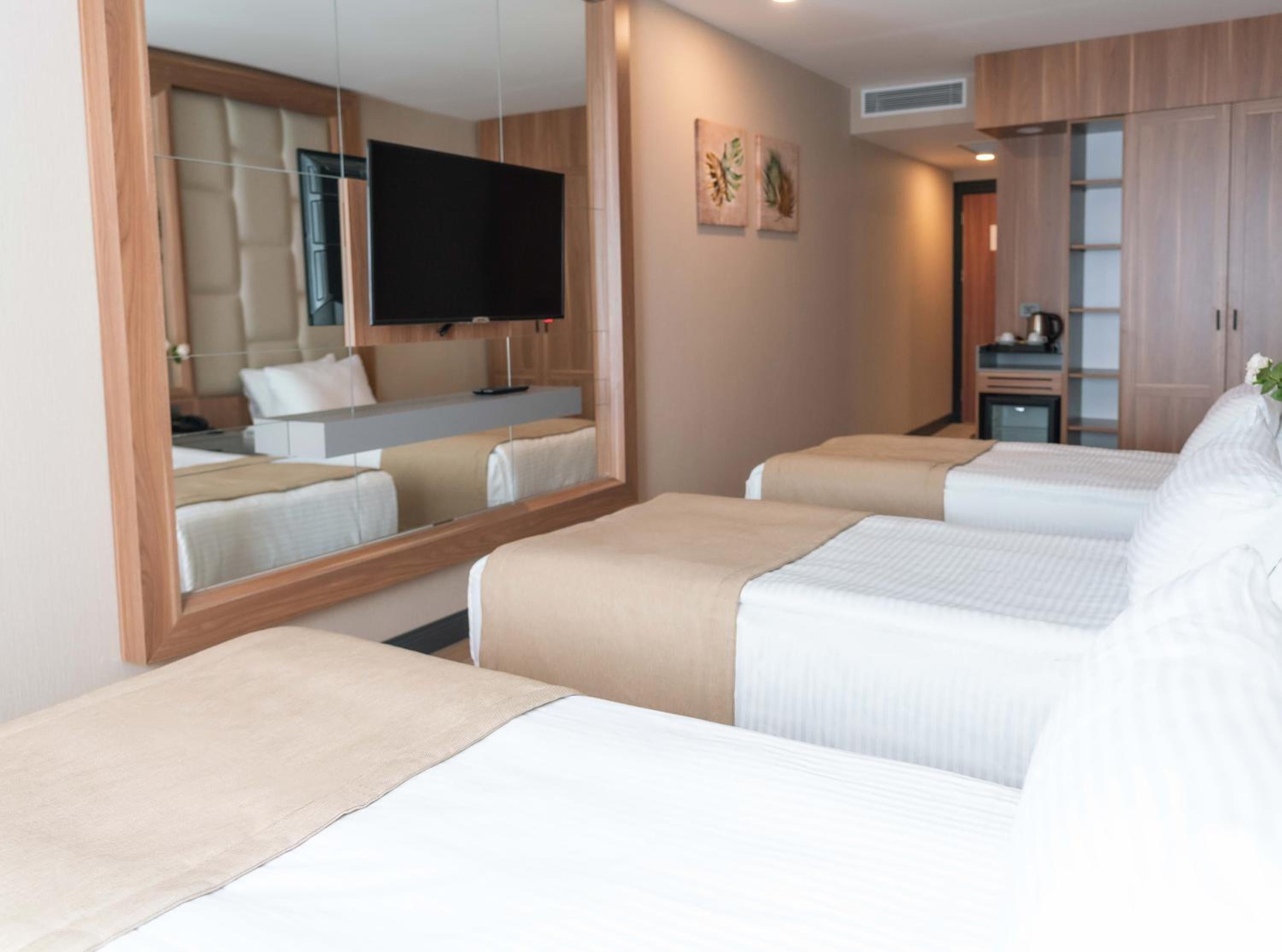 Triple Room photo 2