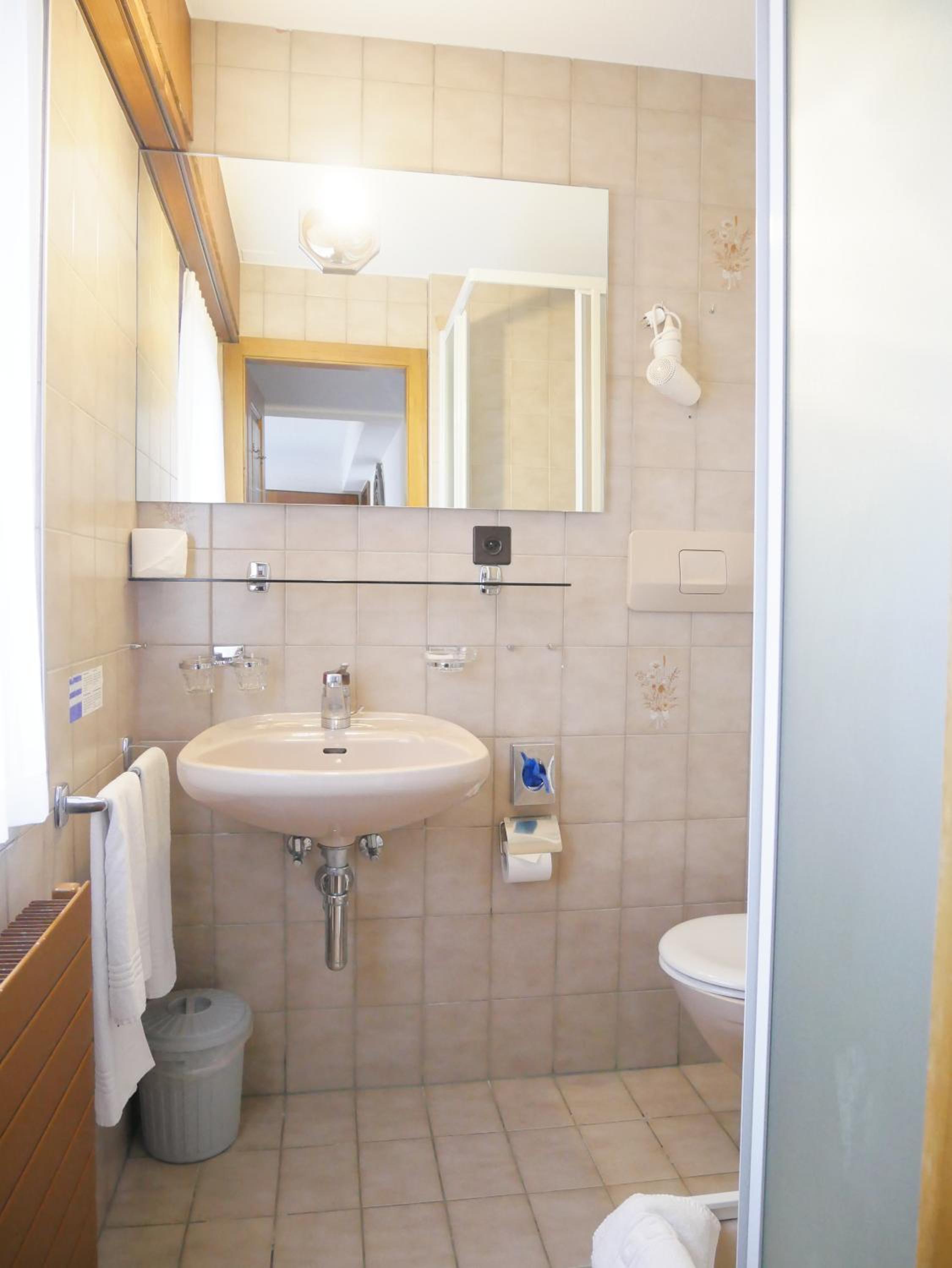 Double or Twin Room photo 2