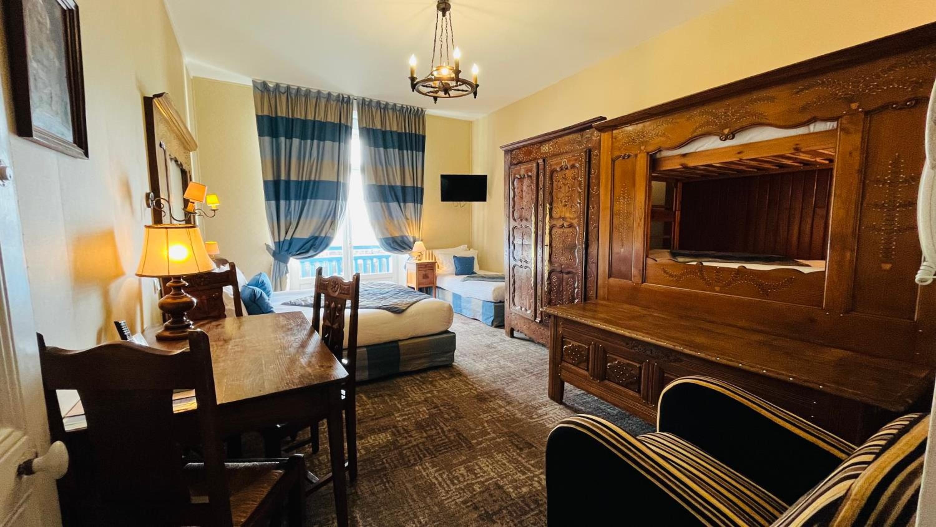 Quadruple Room with Sea View