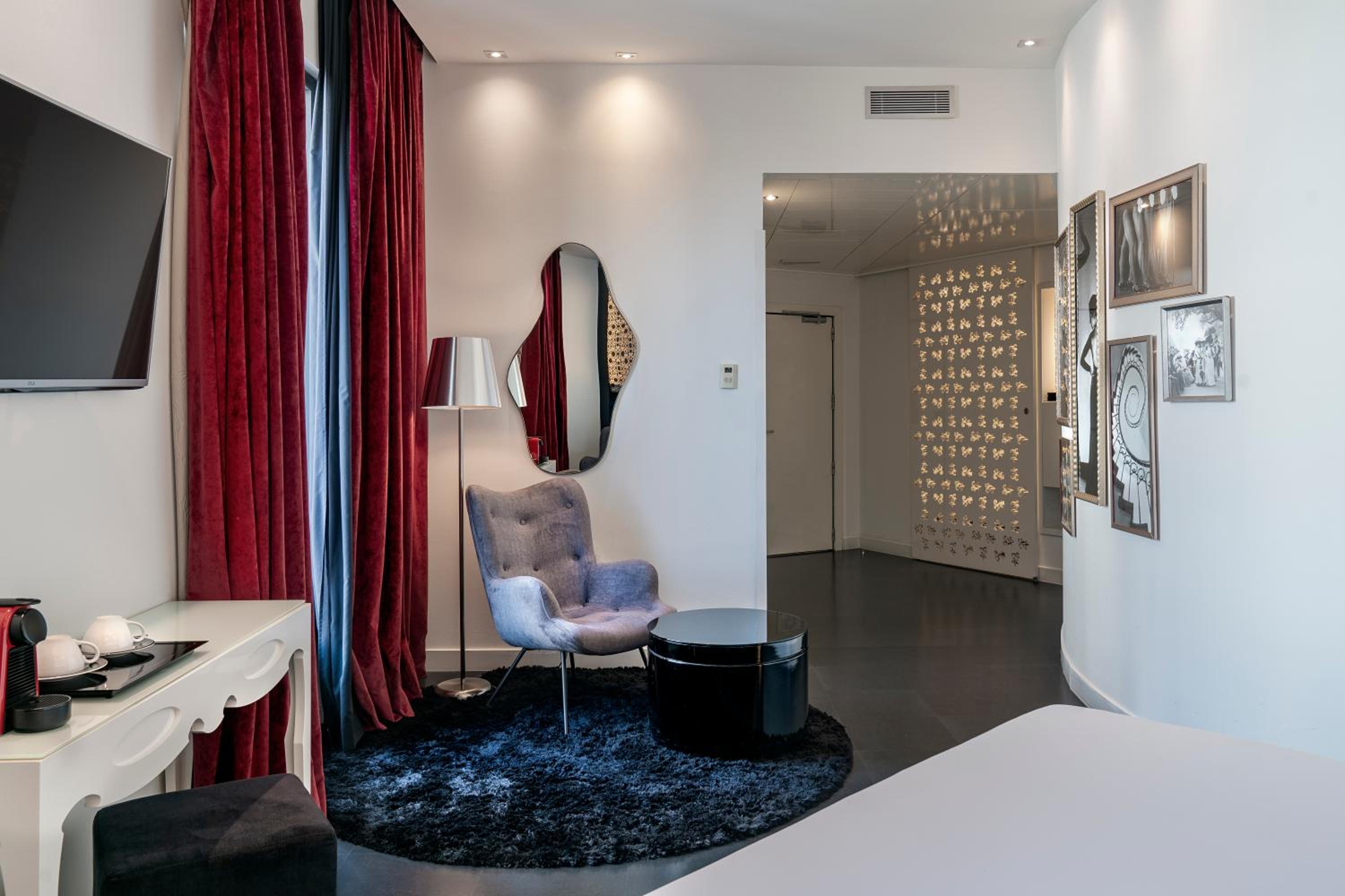 Premier Room