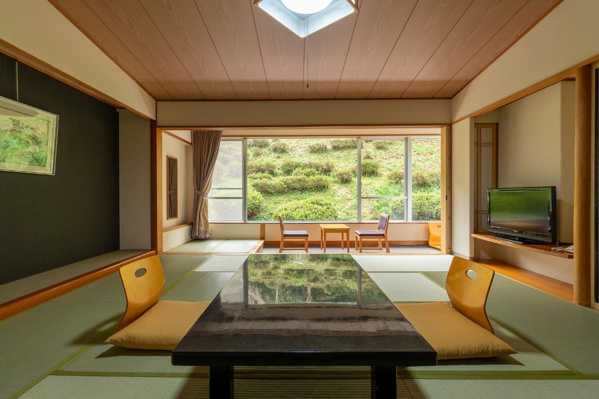 Japanese-Style Superior Room - Main Building - Non-Smoking