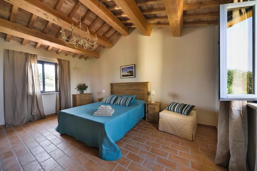 Villa photo 1