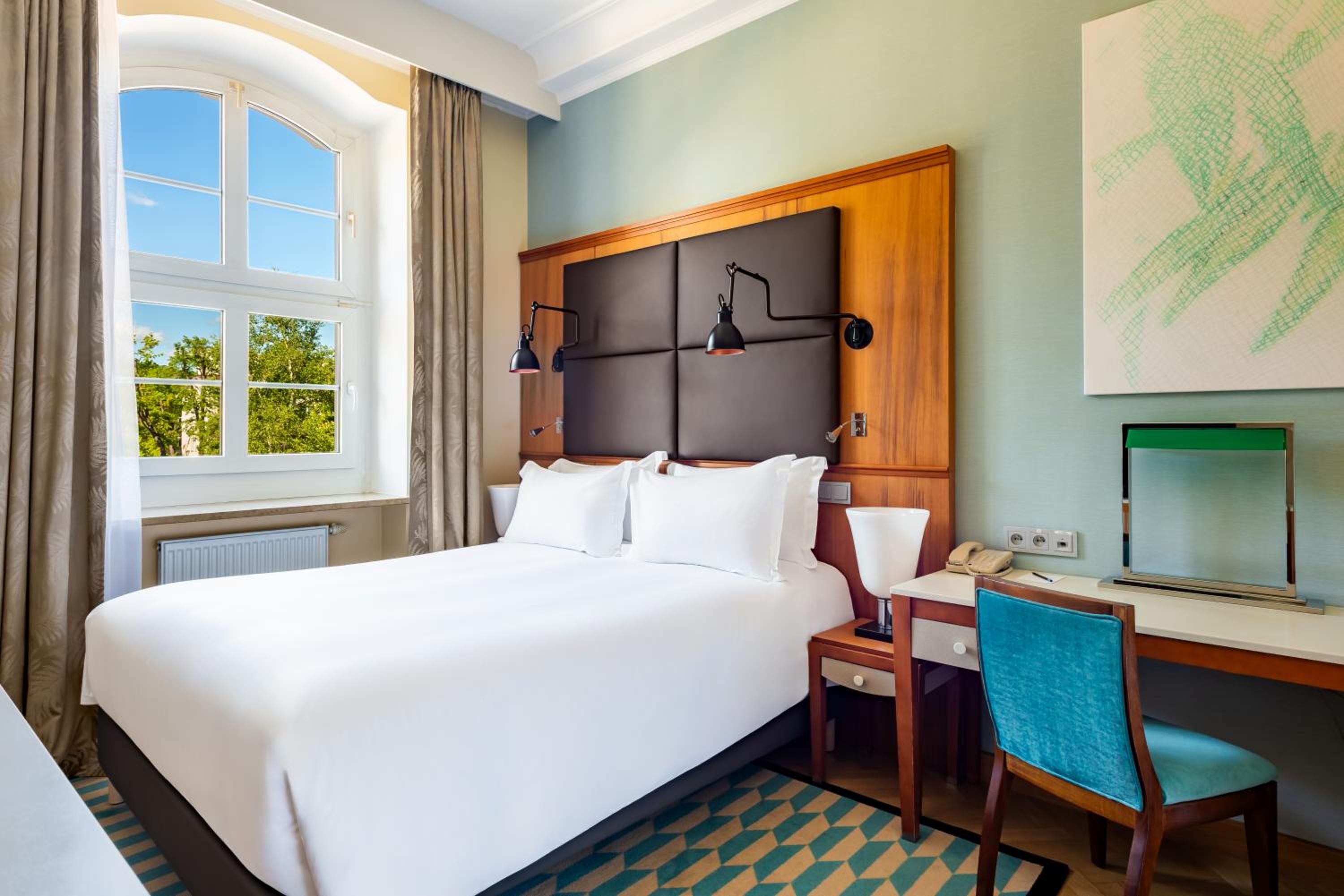 Classic Double Room - Park Side
