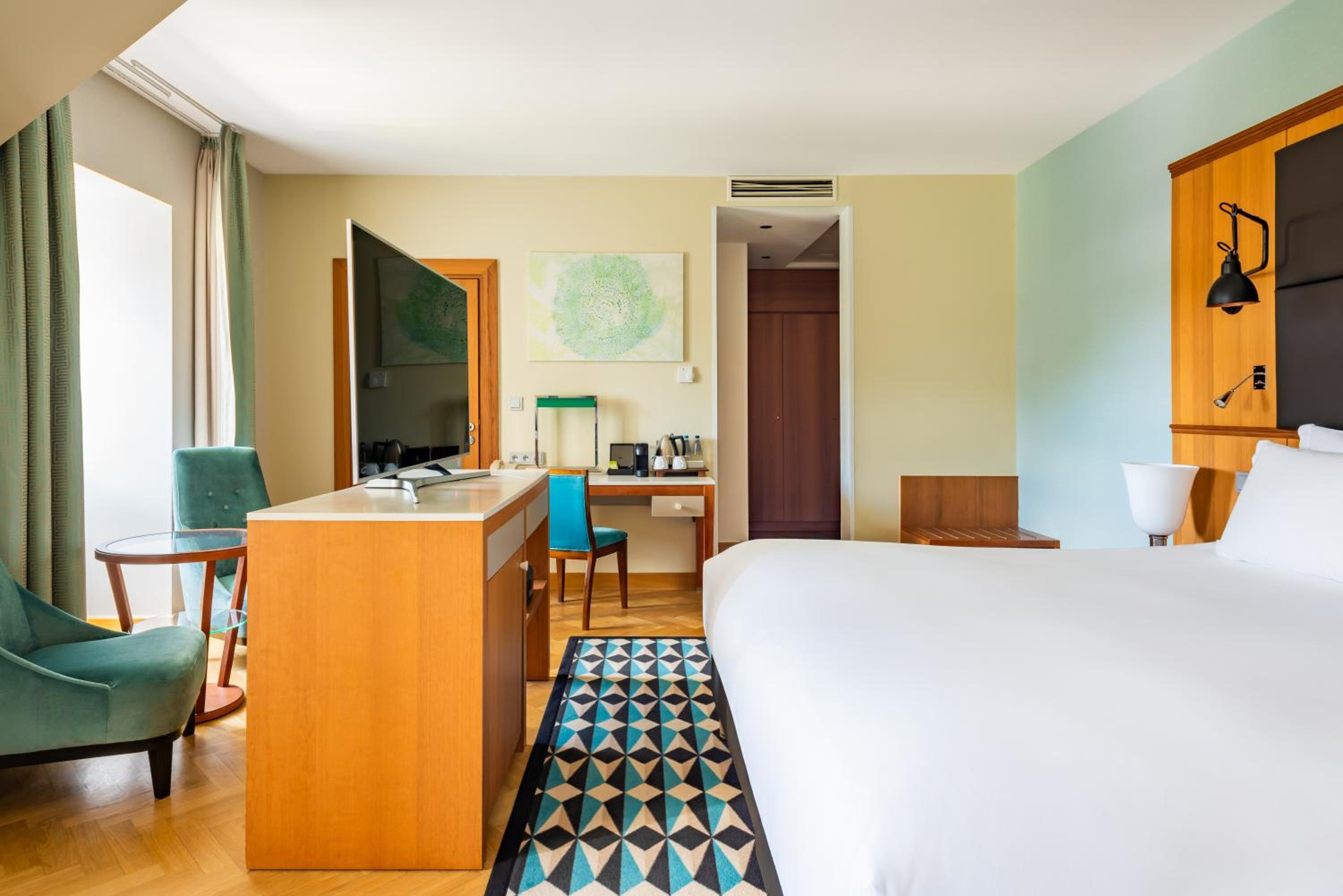 Double Junior Suite - Park Side