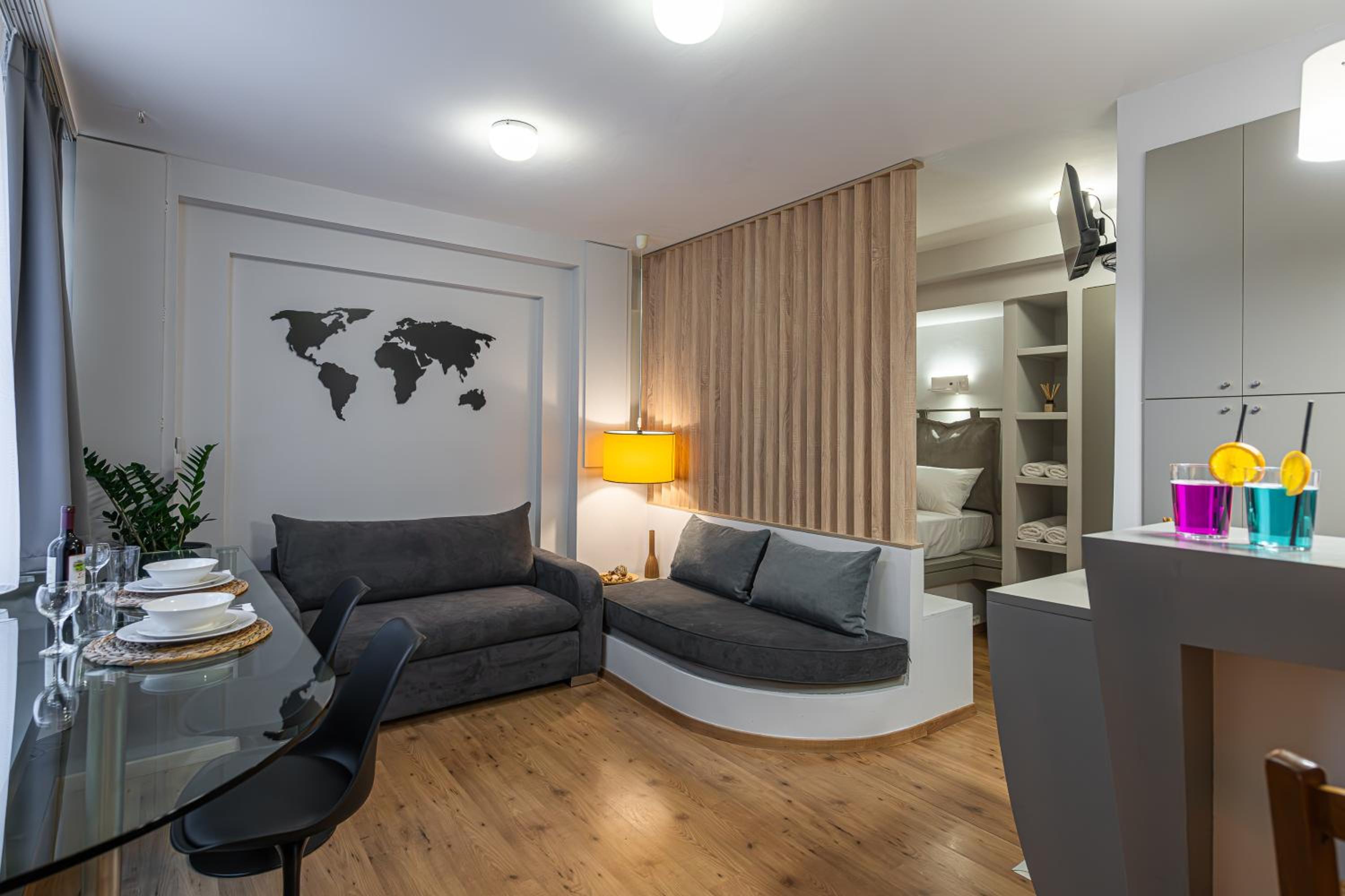 One-Bedroom Apartment