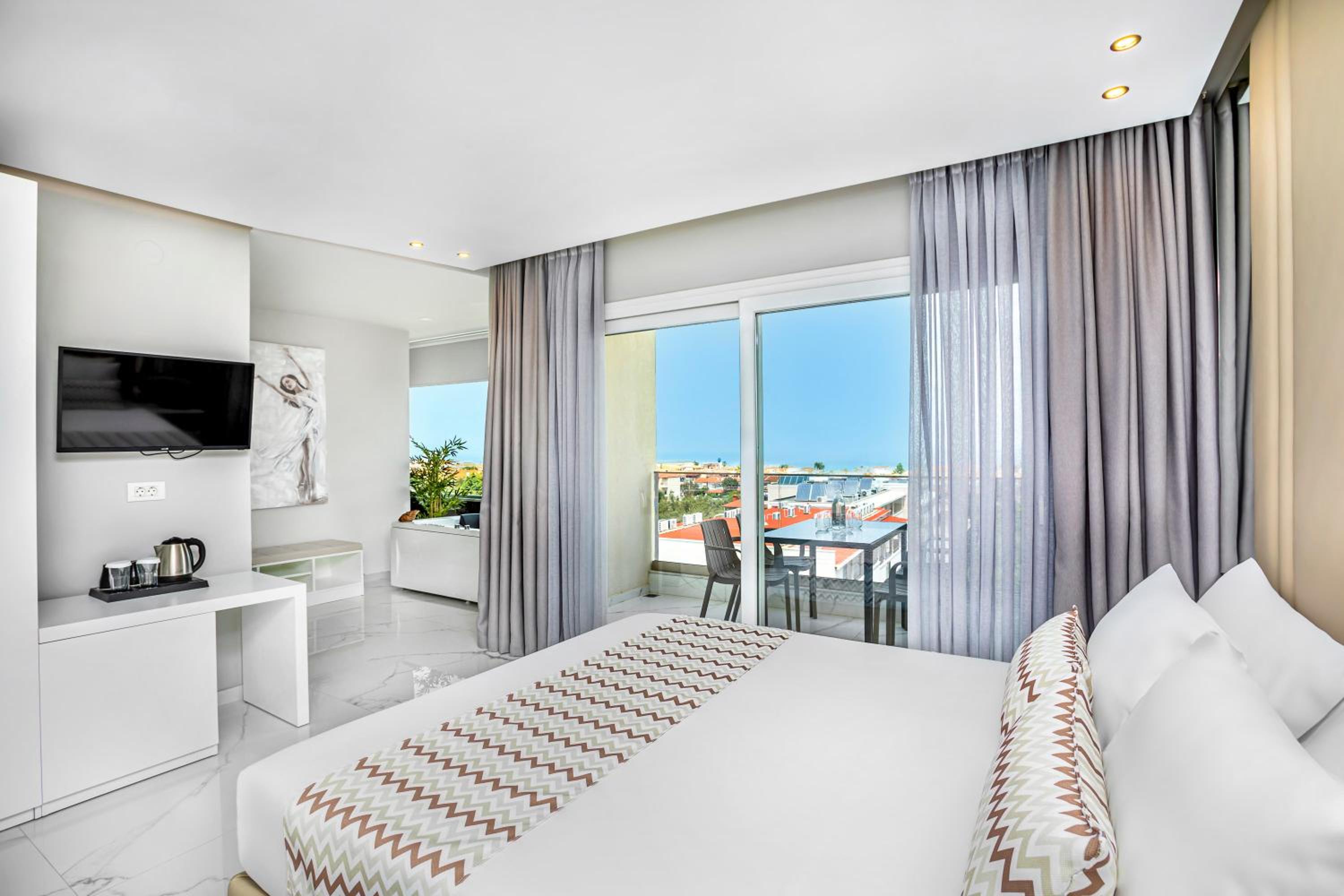 Suite with Sea View photo 1