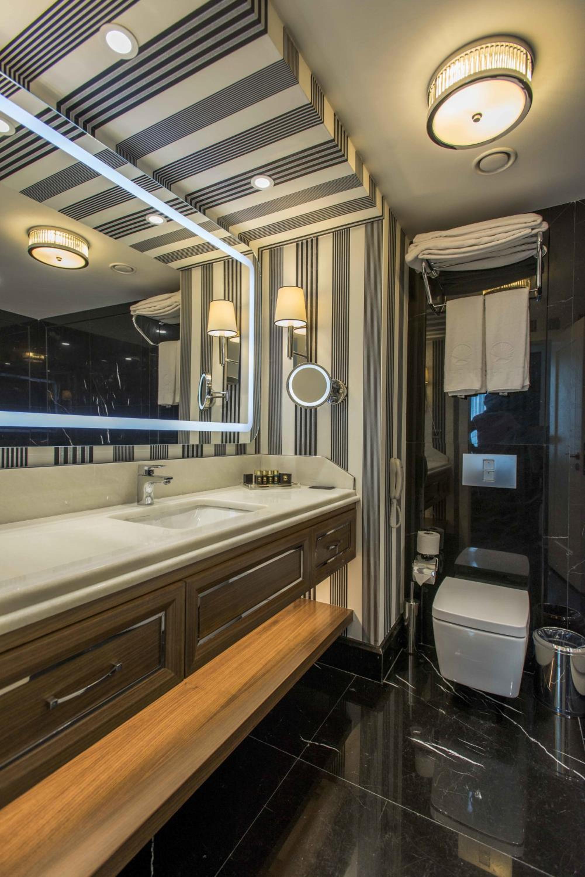 Presidential Suite photo 2