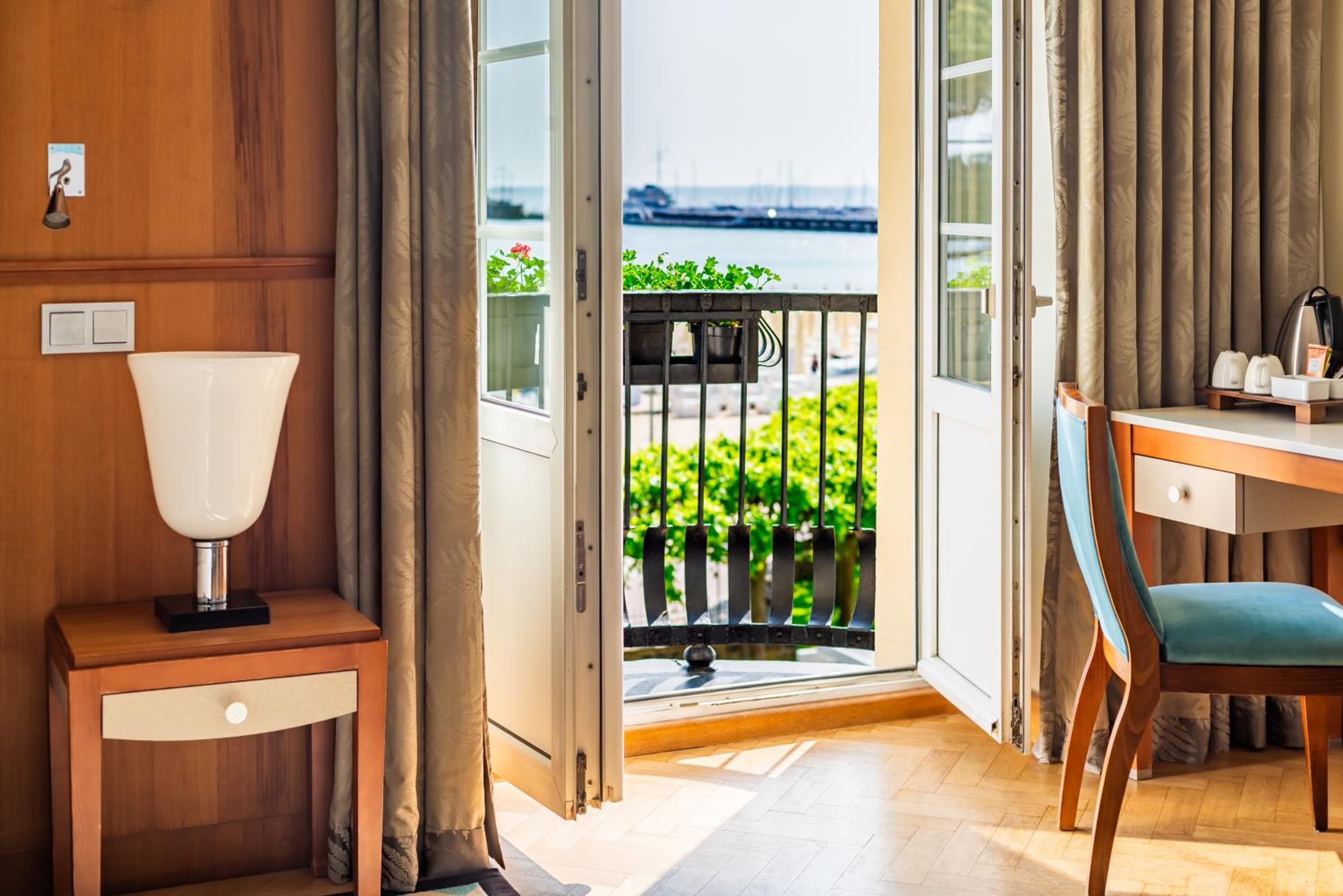 Double Junior Suite with Balcony - Sea Side
