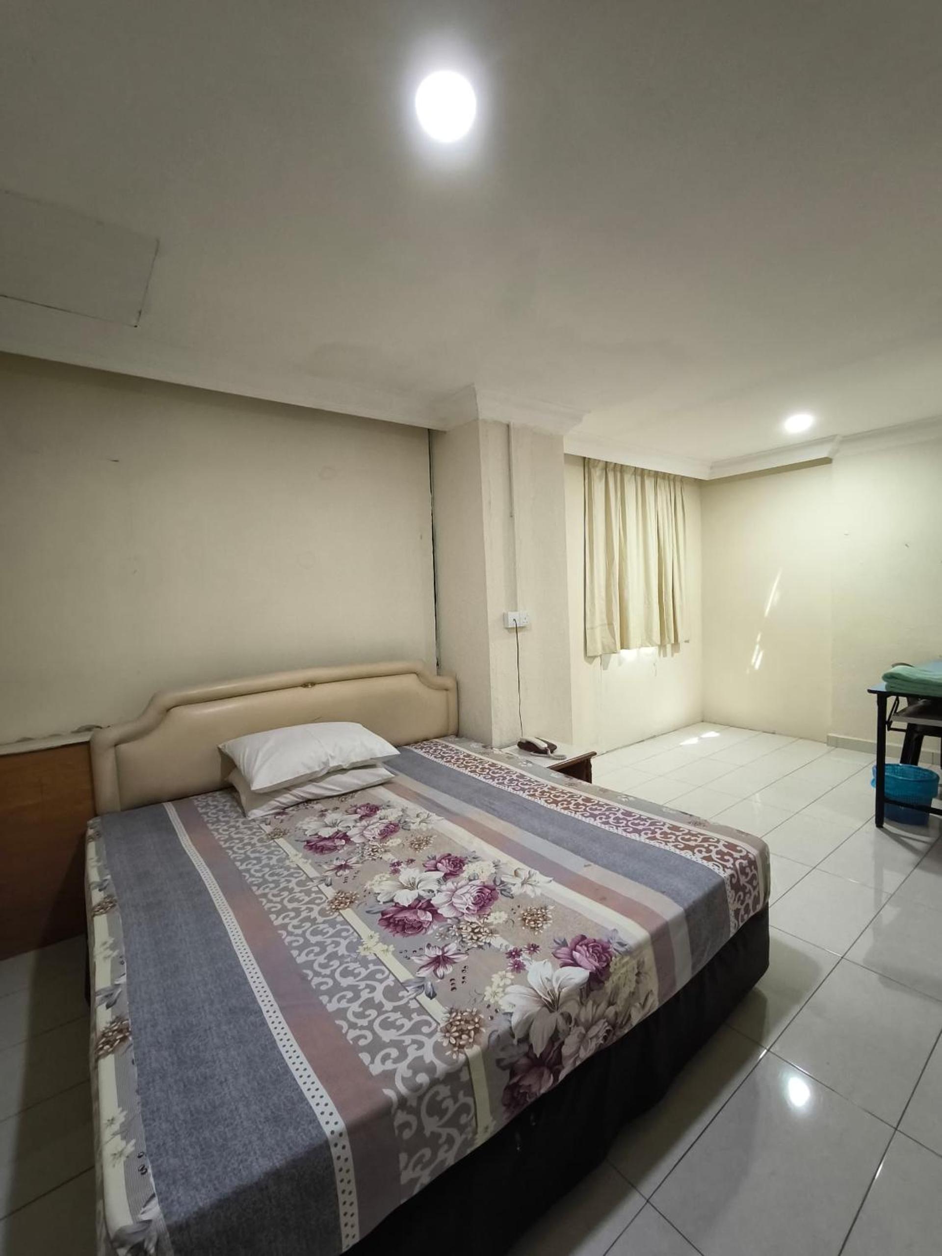 Deluxe King Room photo 2