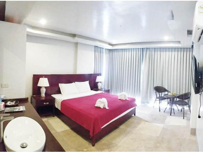 Deluxe Suite Sea View photo 3