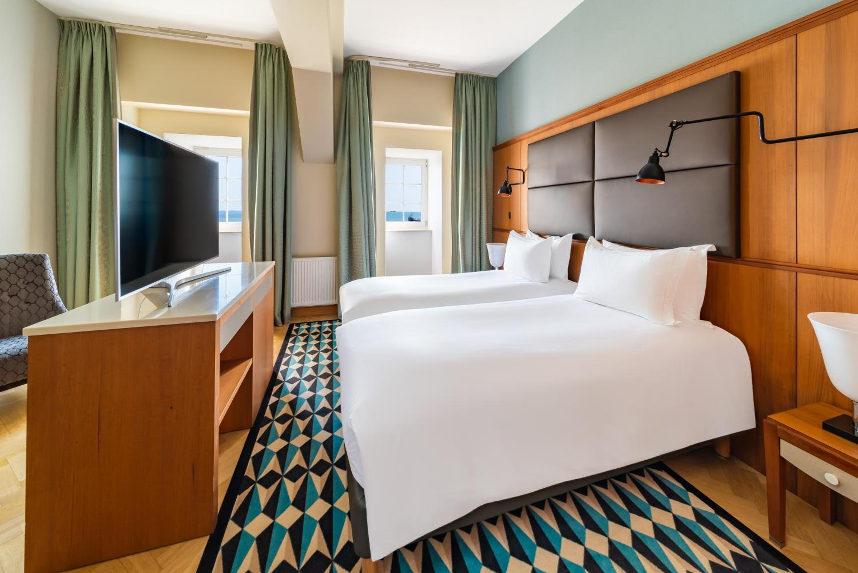 Luxury Double or Twin Room - Sea Side