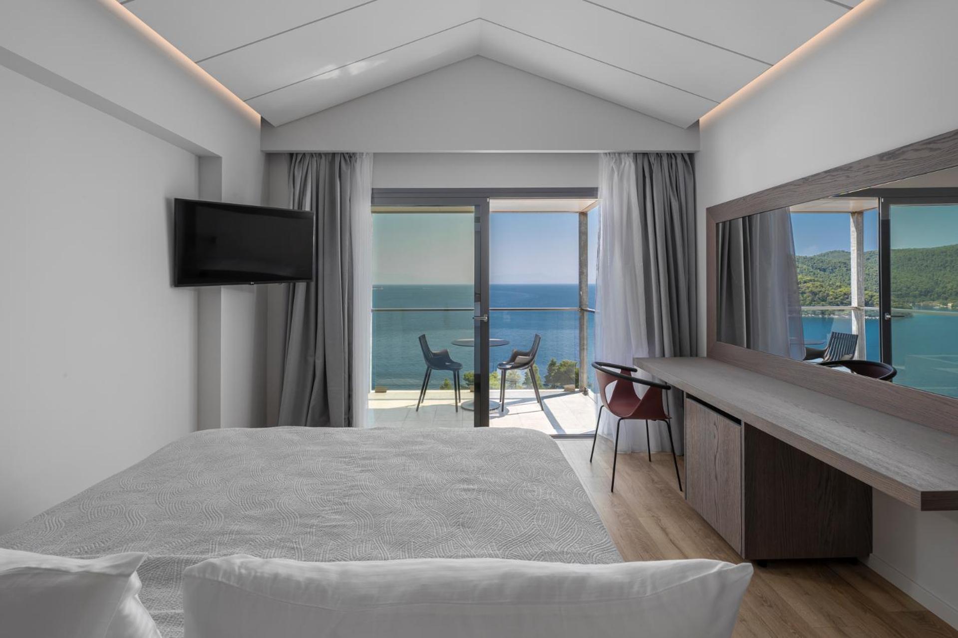 Twin or Double Room Panoramic Sea View photo 2