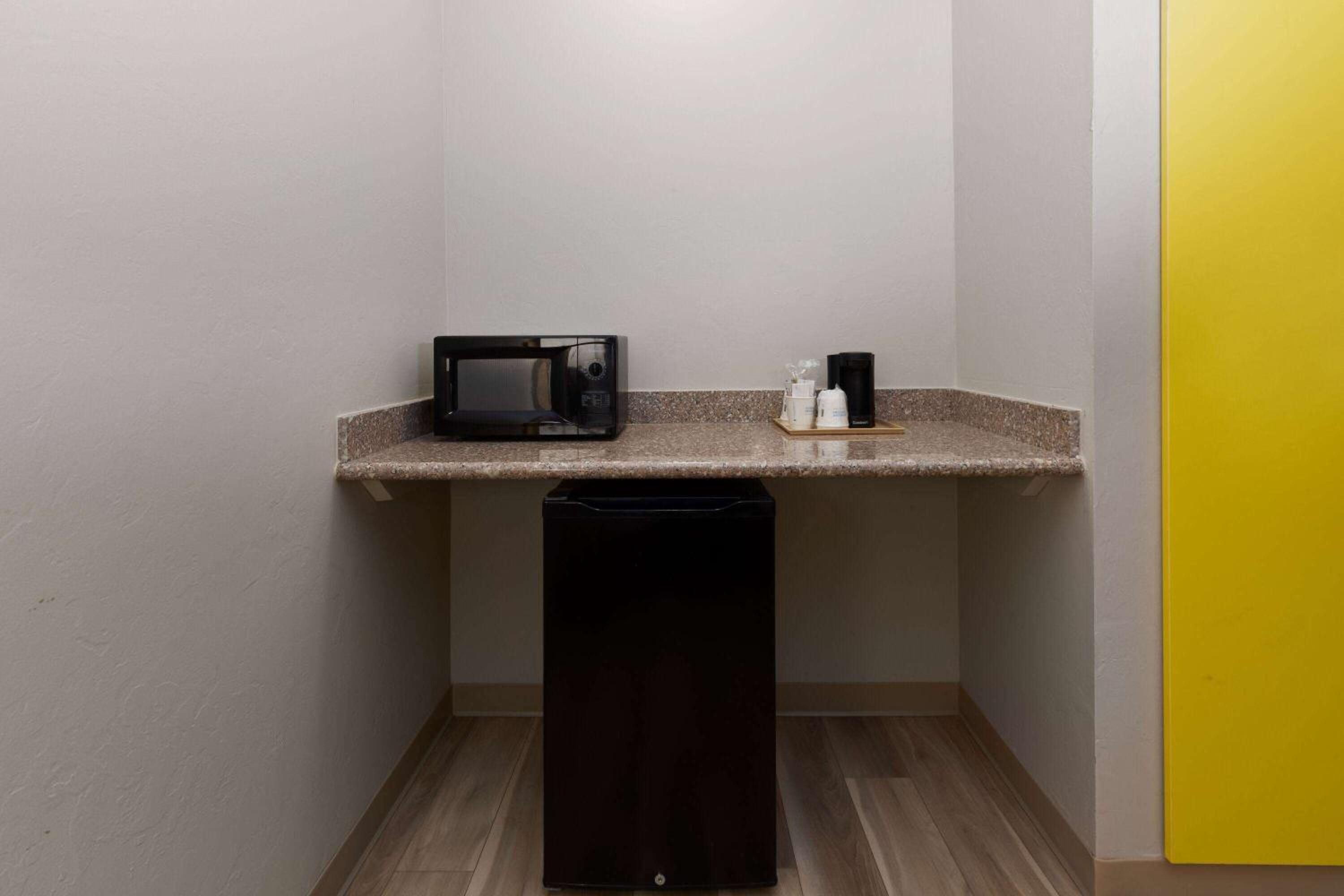 King Room - Disability Access/Non-Smoking - Photo 8